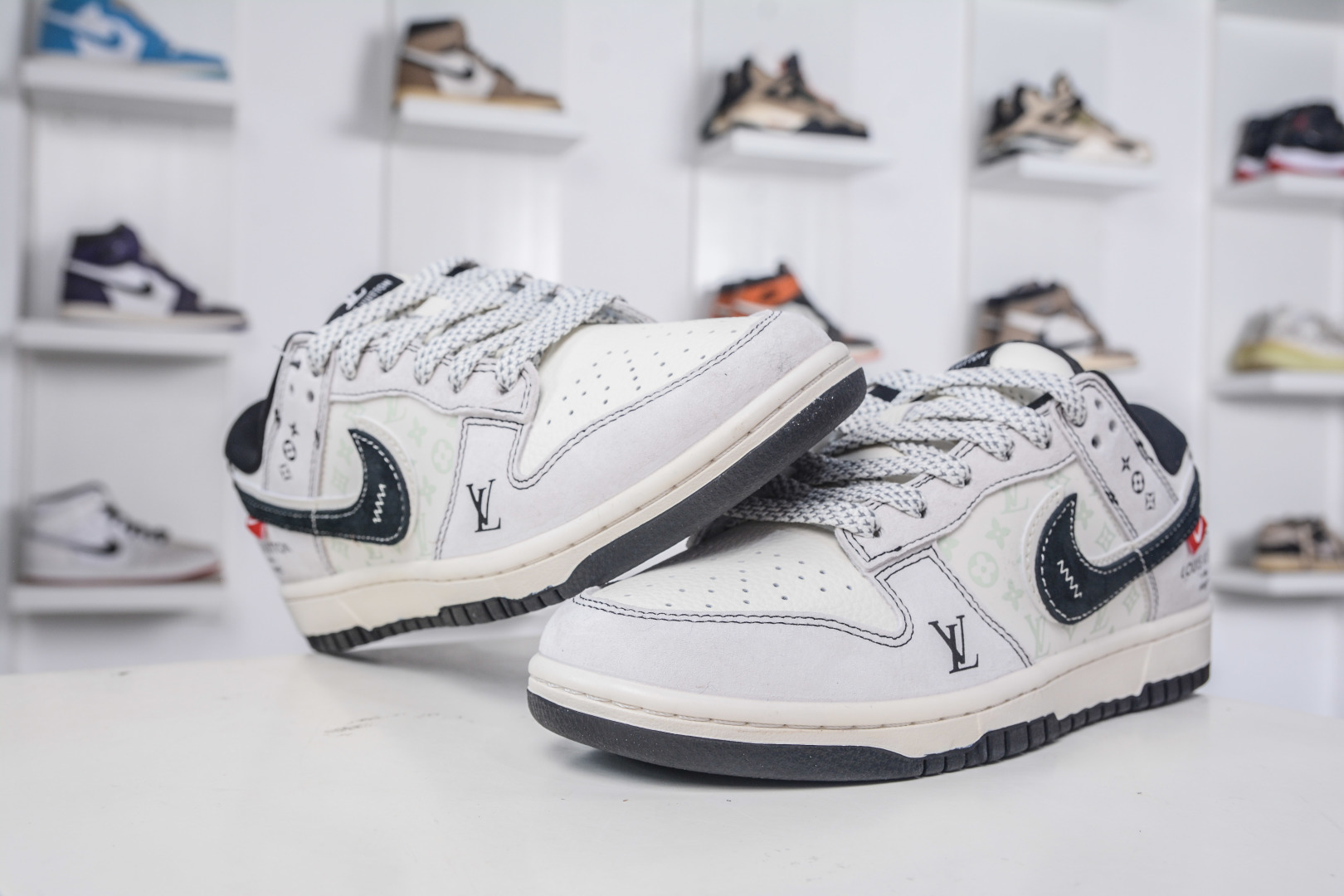 Nike SB Dunk Low x Louis Vuitton LV联名-黑白双勾 CX5050-Y21