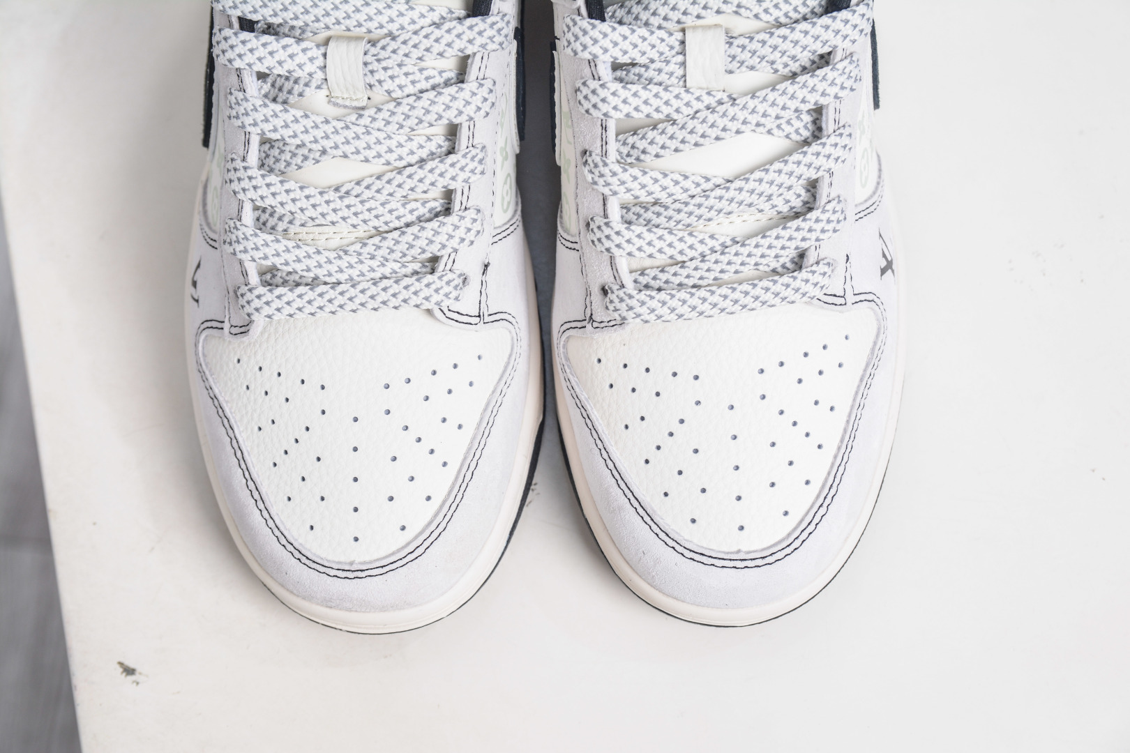 Nike SB Dunk Low x Louis Vuitton LV联名-黑白双勾 CX5050-Y21