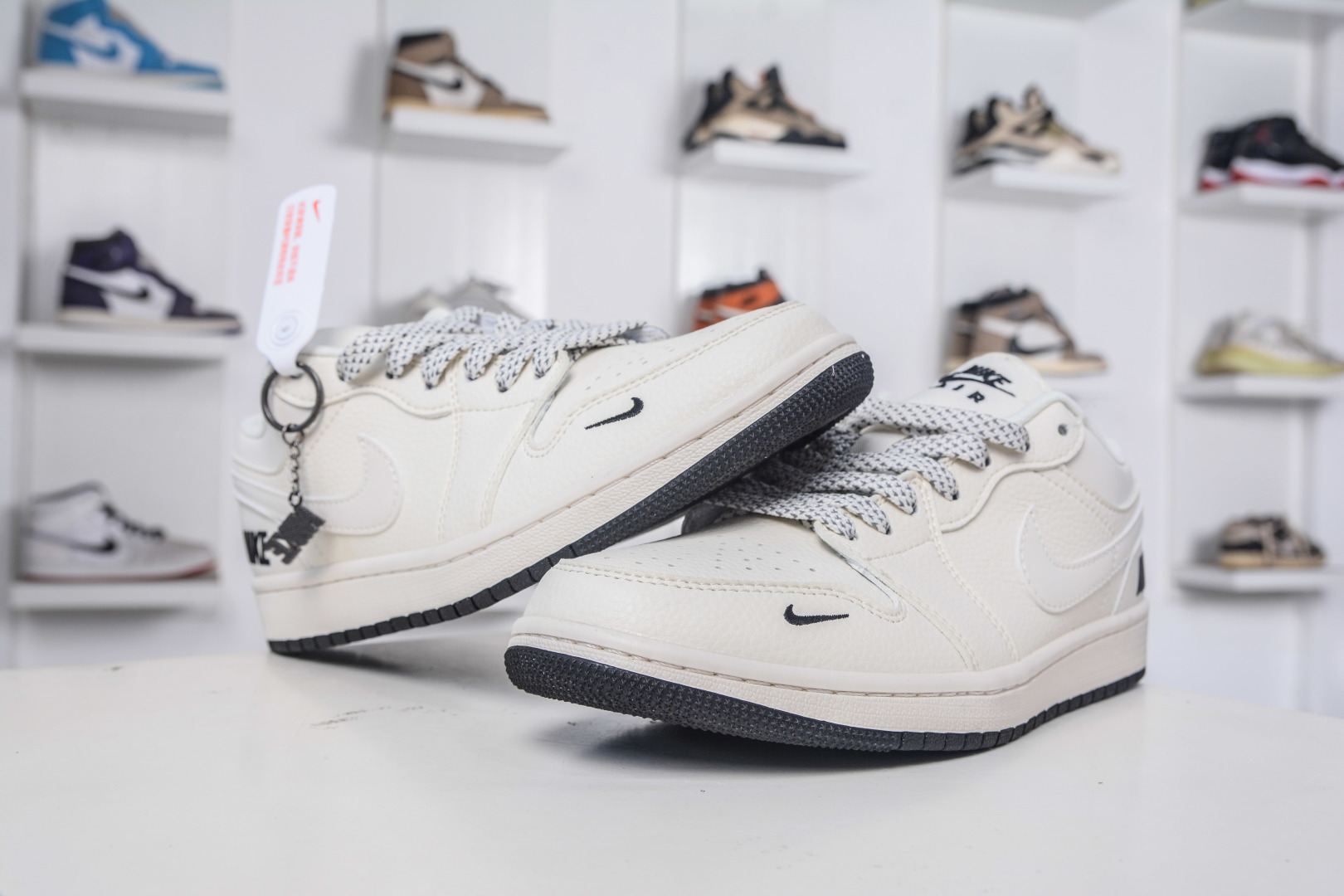 Air Jordan 1 Retro Low x NIKE 耐克联名-米白黑 XX3168-219