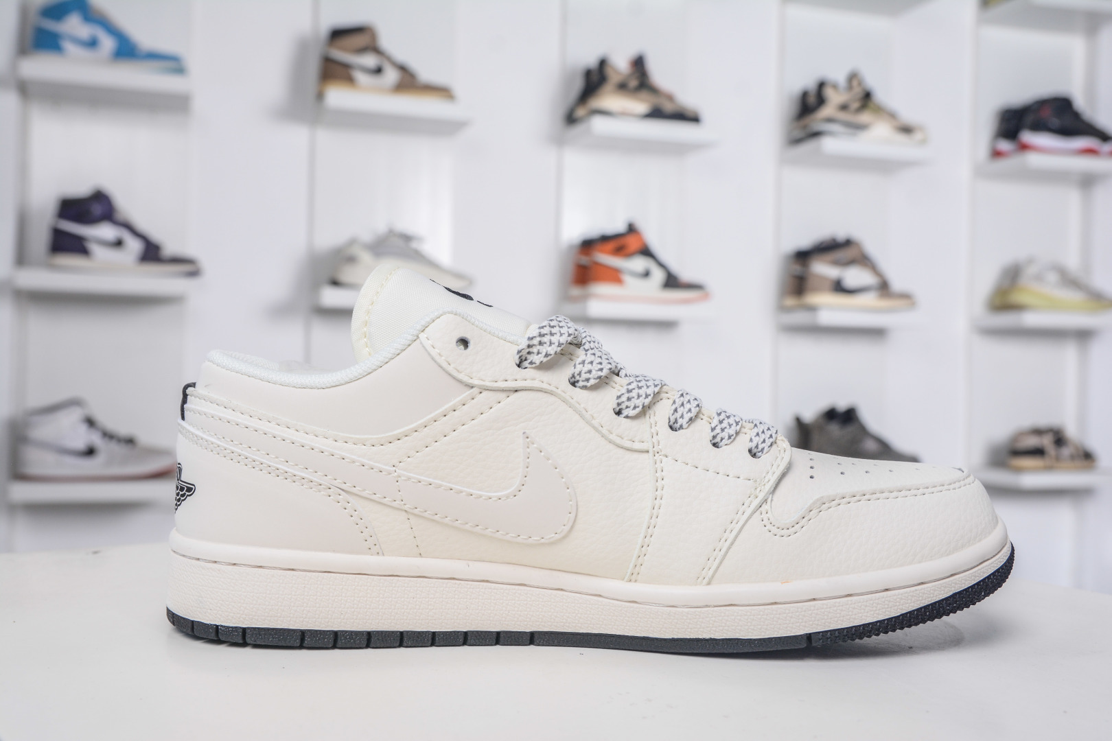 Air Jordan 1 Retro Low x NIKE 耐克联名-米白黑 XX3168-219