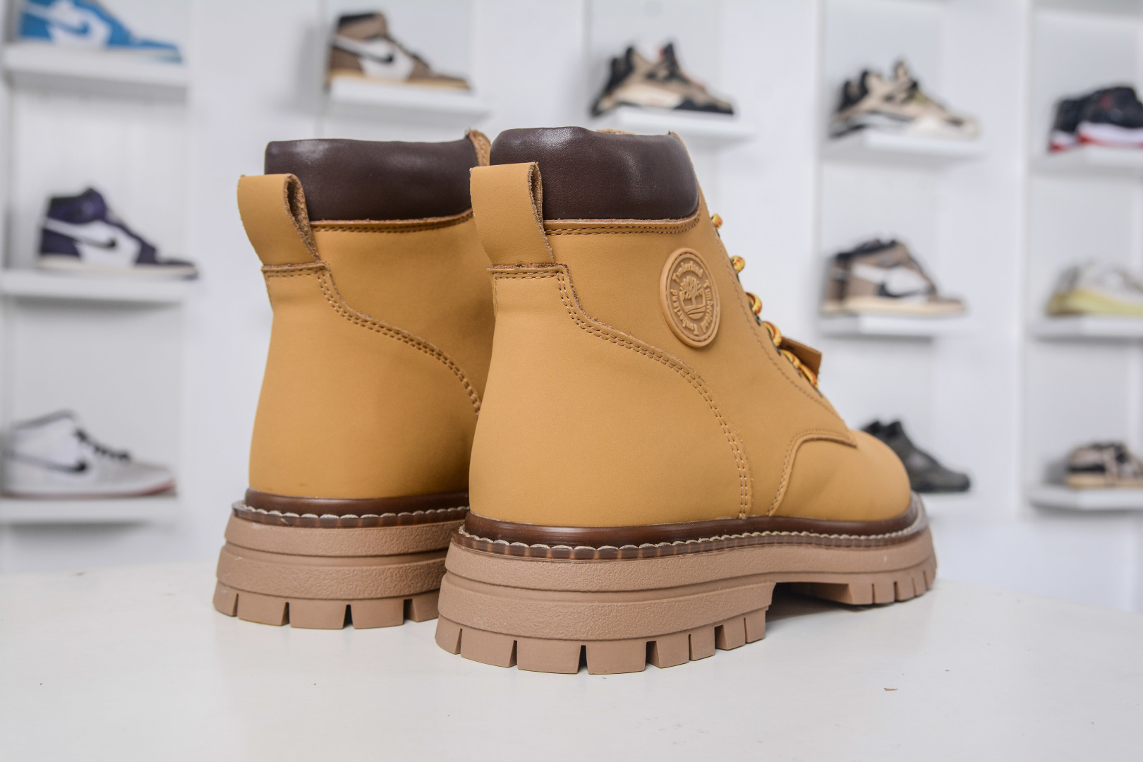 280 Timberland 添柏岚/天伯伦 25ss新款 户外高帮休闲大黄靴系列 A18063T