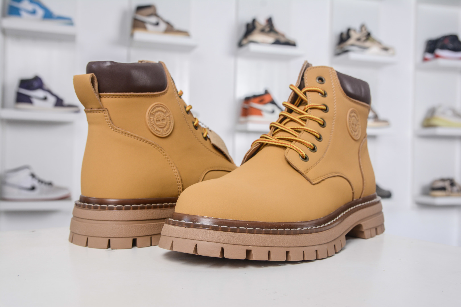 280 Timberland 添柏岚/天伯伦 25ss新款 户外高帮休闲大黄靴系列 A18063T