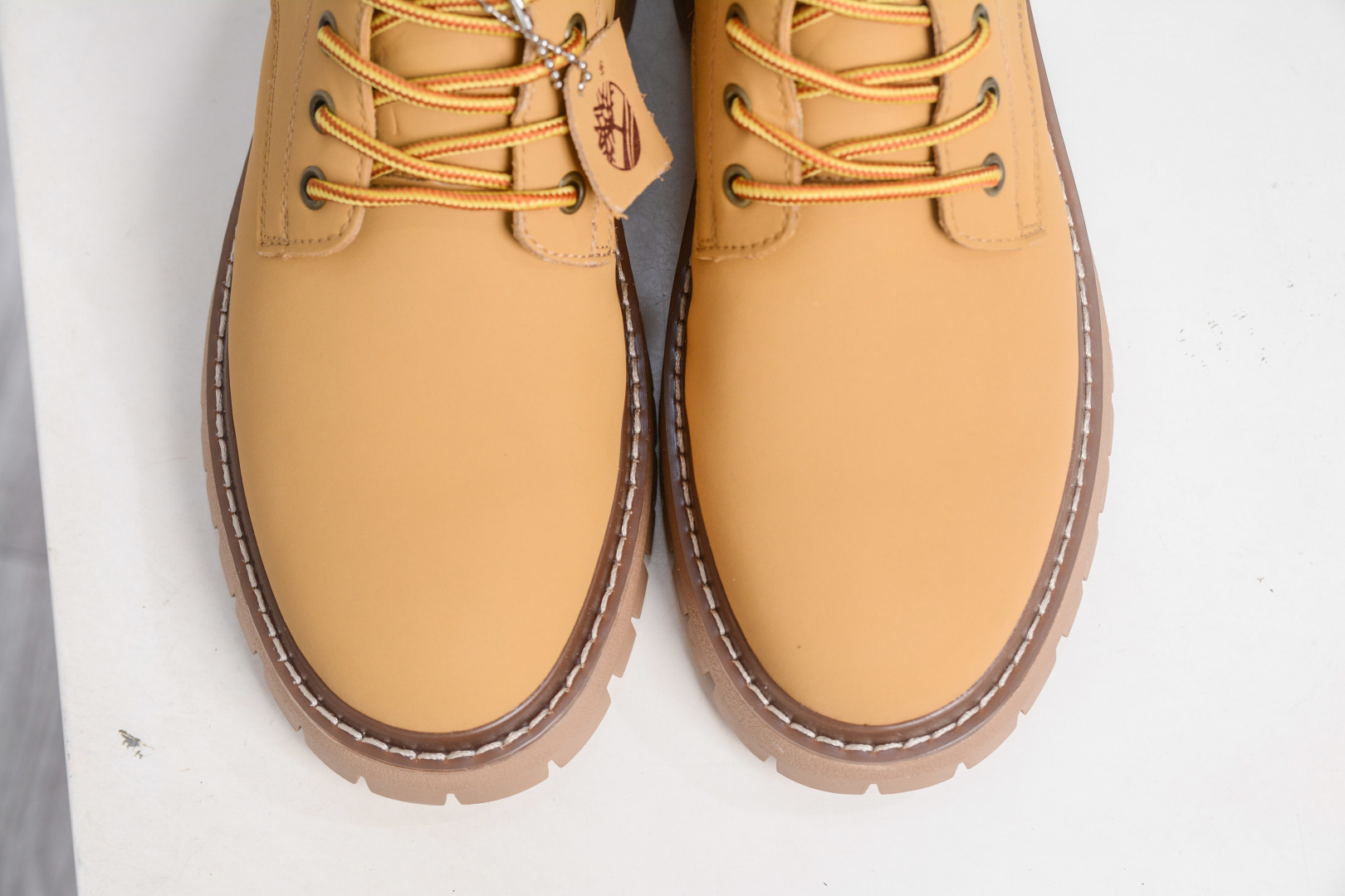 280 Timberland 添柏岚/天伯伦 25ss新款 户外高帮休闲大黄靴系列 A18063T