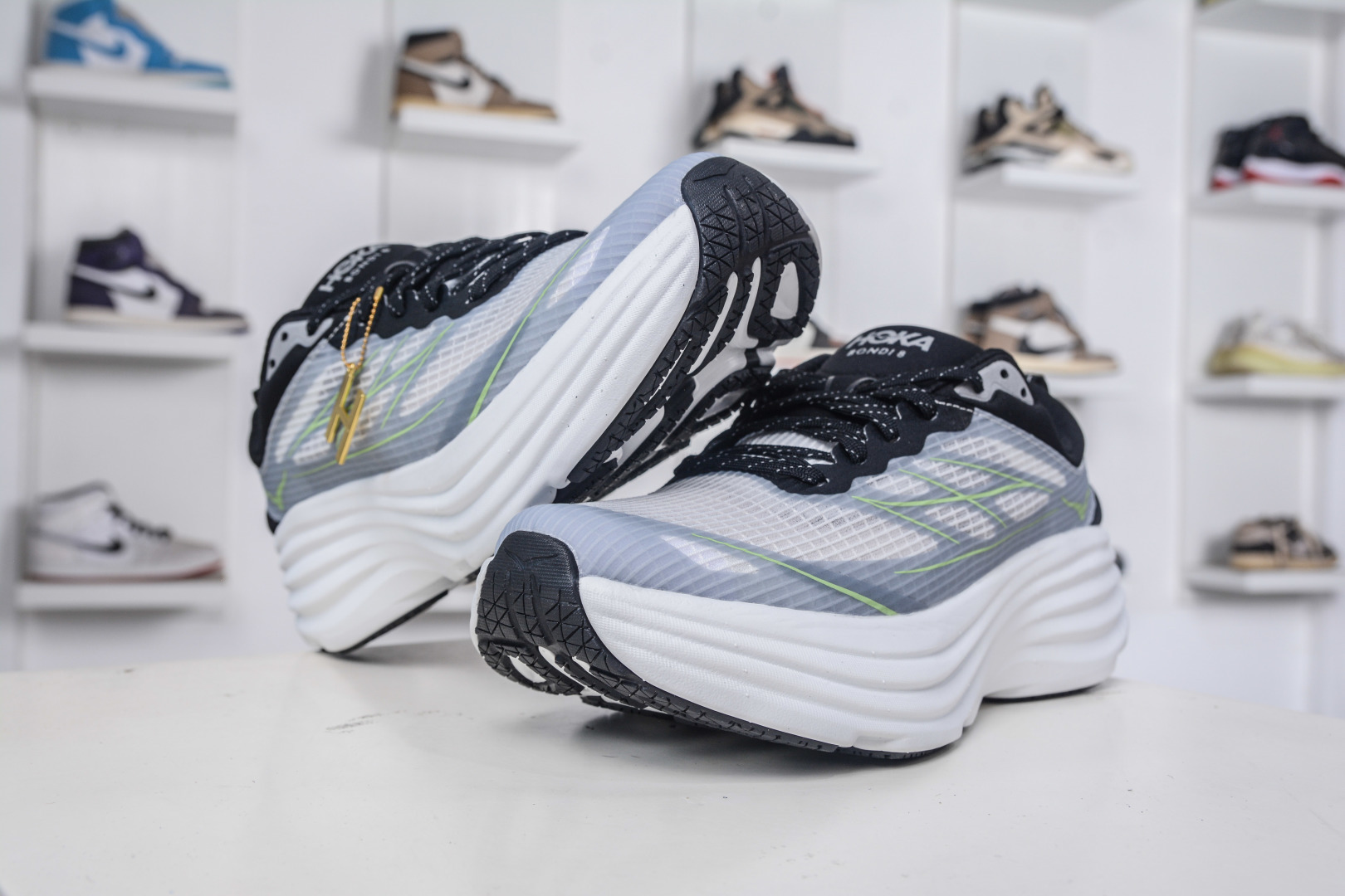 180 X版纯原HOKA ONE ONE Bondi 8 TS CAGED 轻量低帮户外越野跑鞋 户外山脉越野轻量运动跑鞋 1155391/WTTR