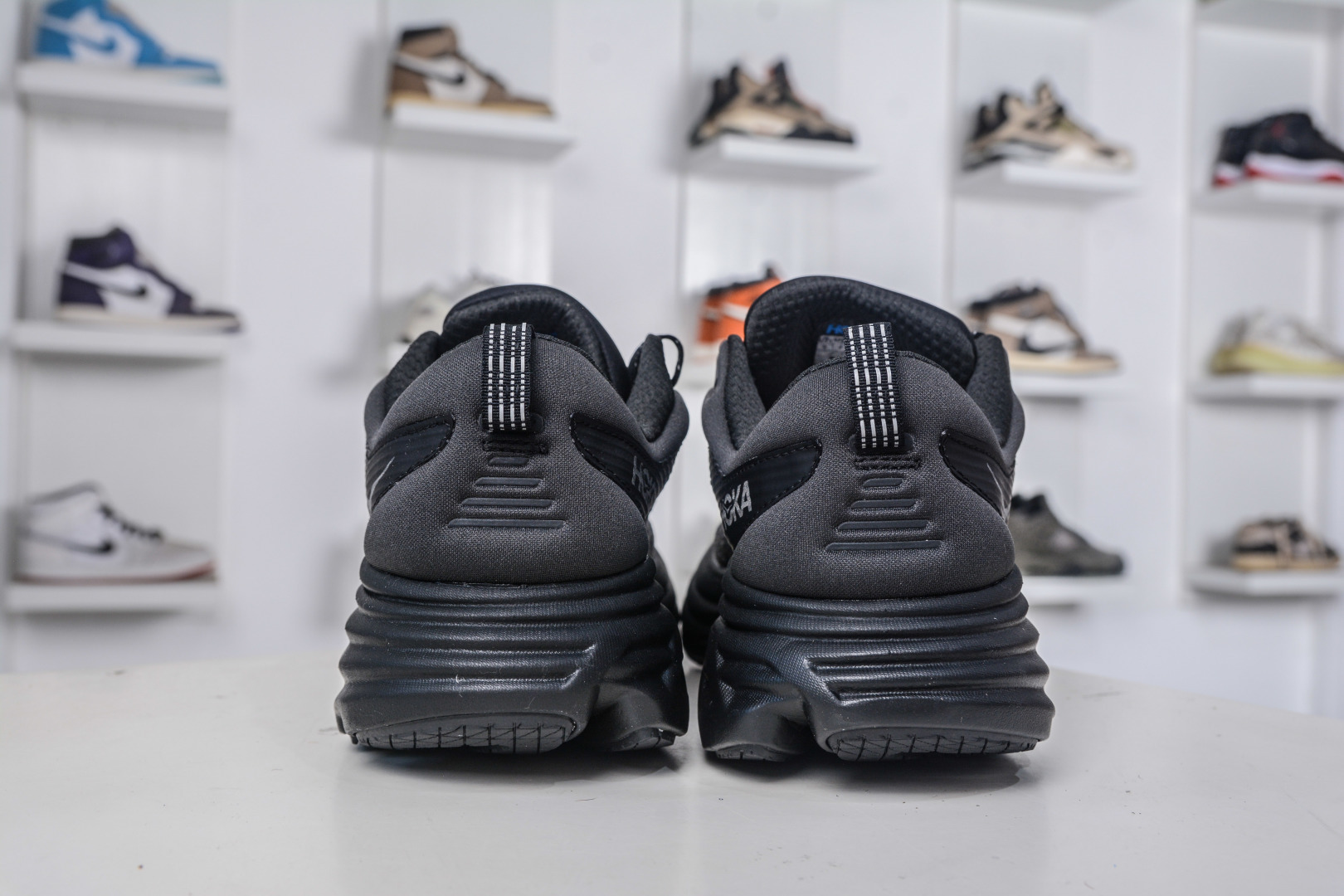 180 X版纯原HOKA ONE ONE Bondi 8 TS CAGED 轻量低帮户外越野跑鞋 1155391/BBLC