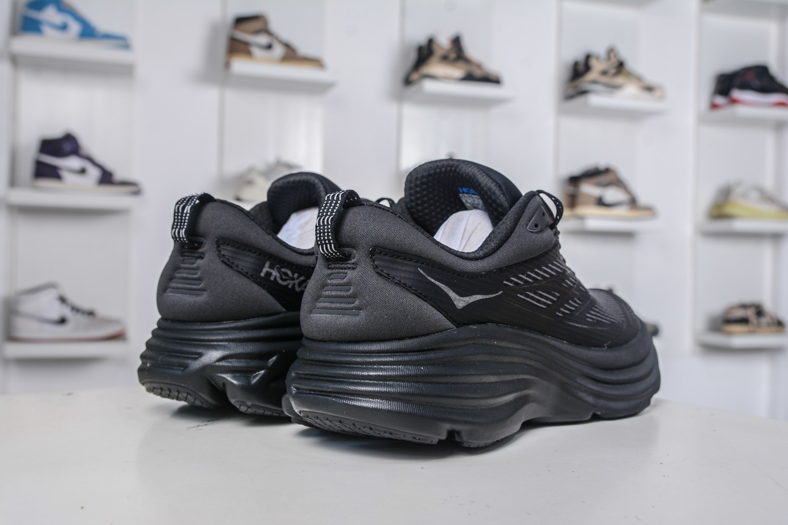 180 X版纯原HOKA ONE ONE Bondi 8 TS CAGED 轻量低帮户外越野跑鞋 1155391/BBLC