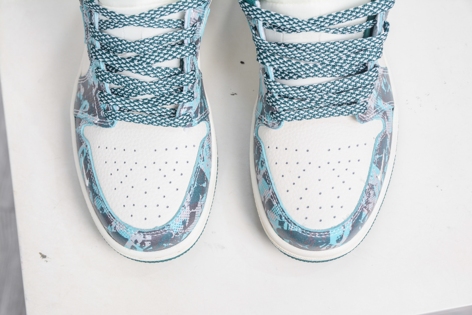 Air Jordan 1 Retro Low x Stussy 'Wild Green' Collab - Premium Comfort 10 cmp i1758641149489 9479 0 8