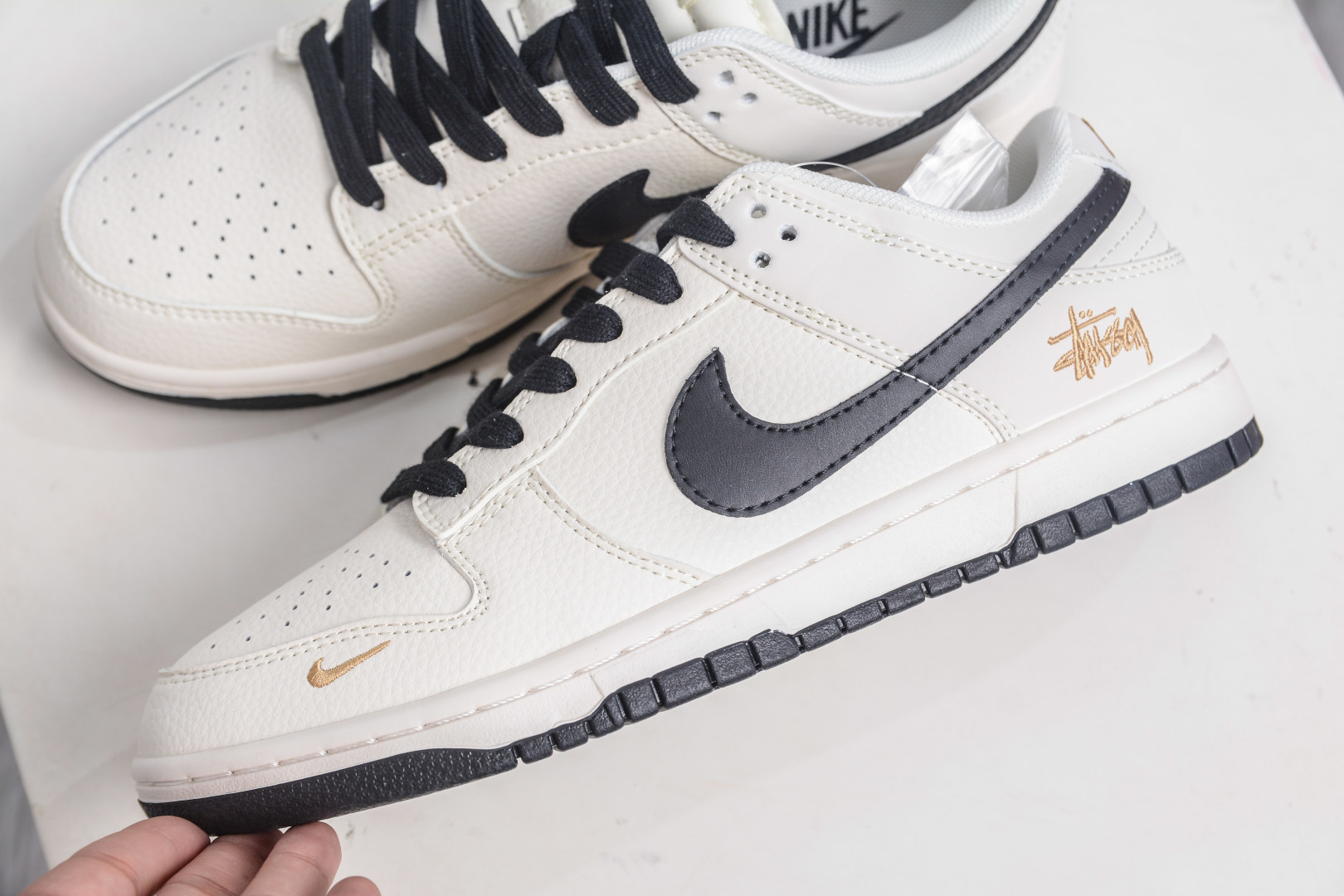 Nike SB Dunk Low X Stussy Collab Cream Black: Premium Comfort & Style 8 cmp i1758641325991 6801 0 6