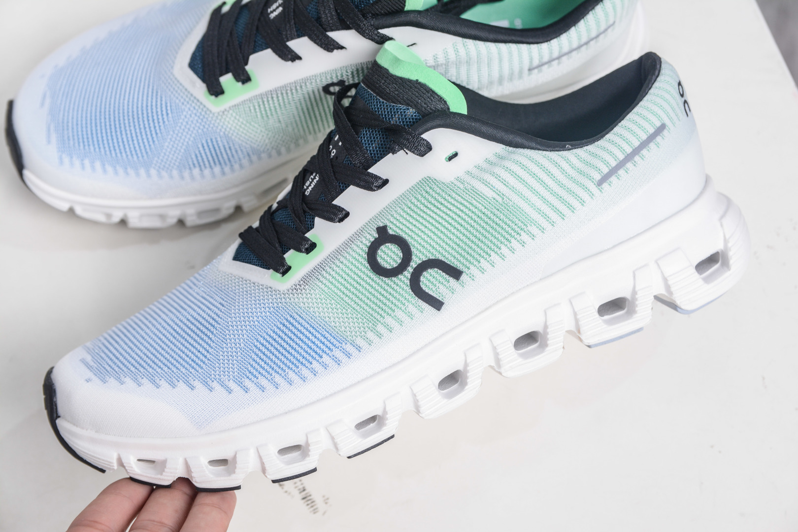 On Running Cloud Hi Edge Women's Sneakers | Outdoor Street Style Running Shoes 7 cmp i1758641434344 6012 0 6