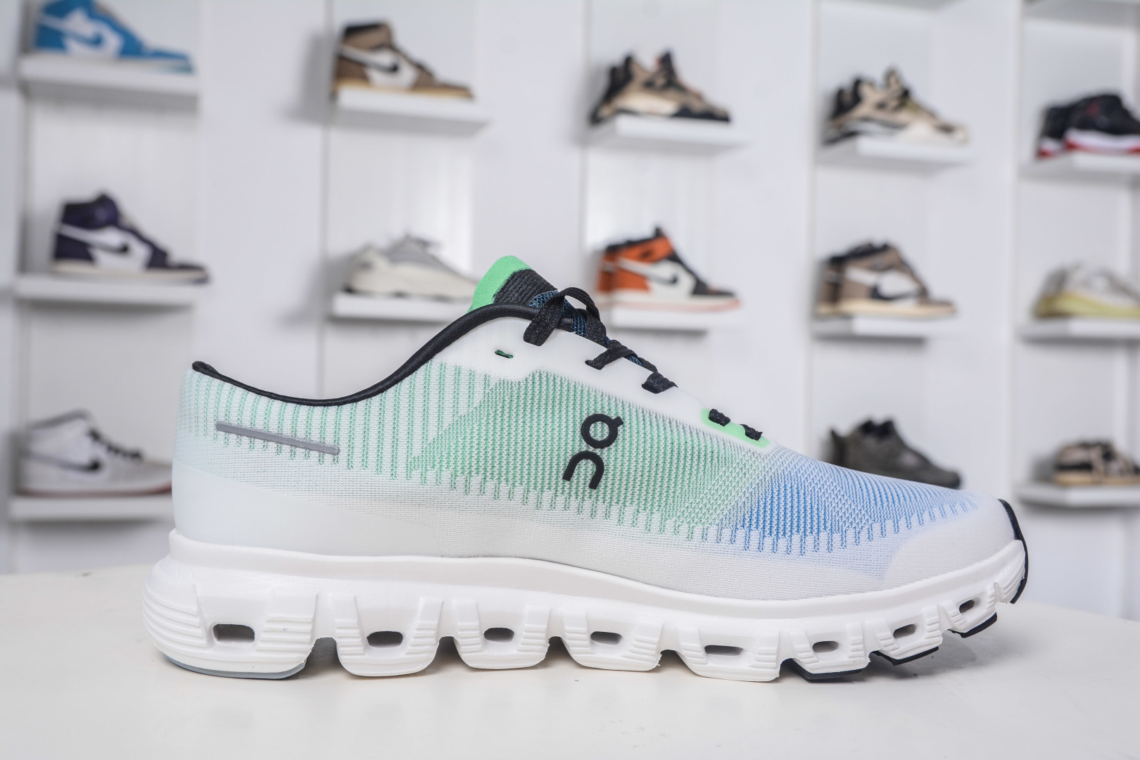 On Running Cloud Hi Edge Women's Sneakers | Outdoor Street Style Running Shoes 3 cmp i1758641434347 464 0 2