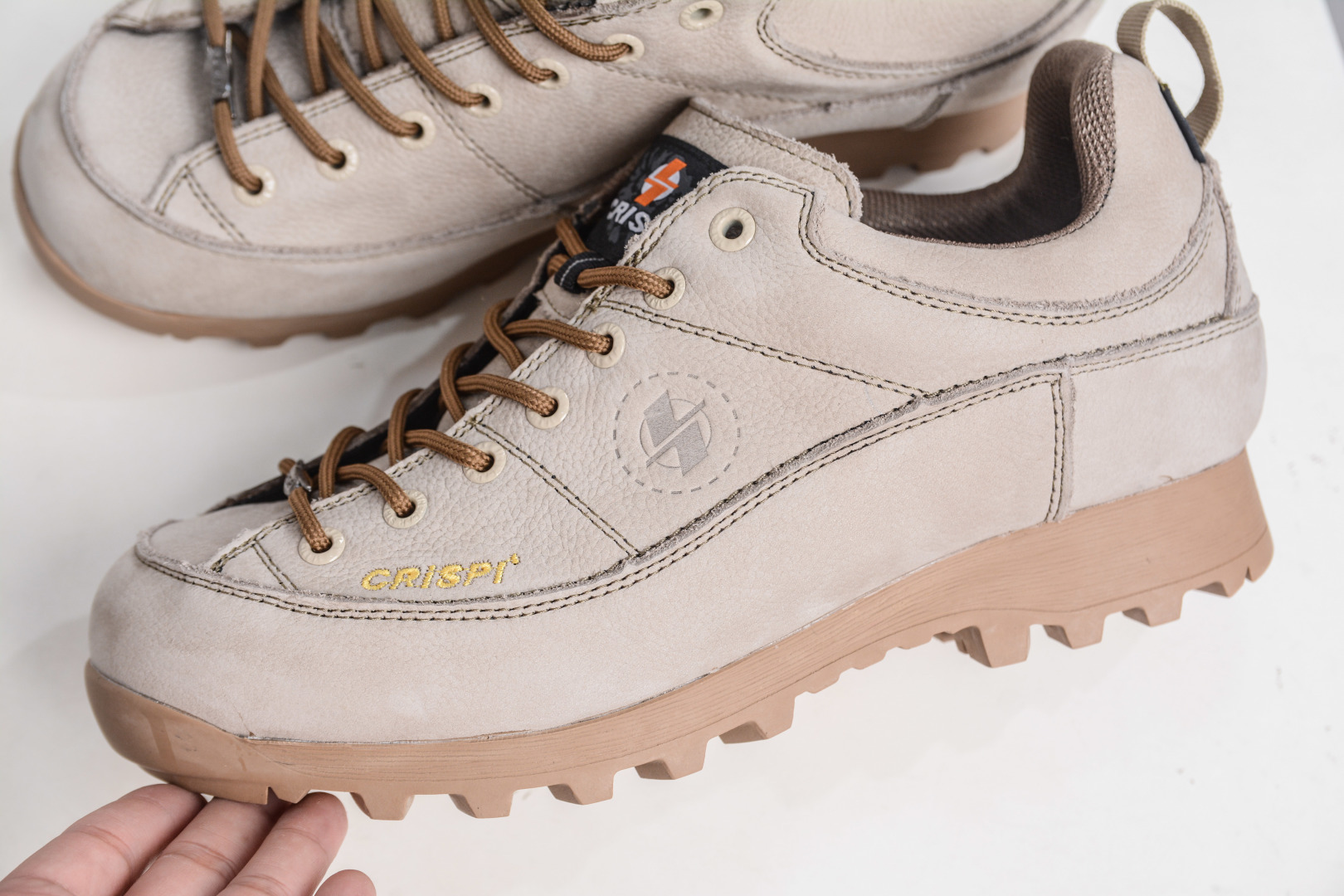 240 CRISPI Monaco 摩纳哥 GTX 登山耐磨防水中帮 户外功能鞋