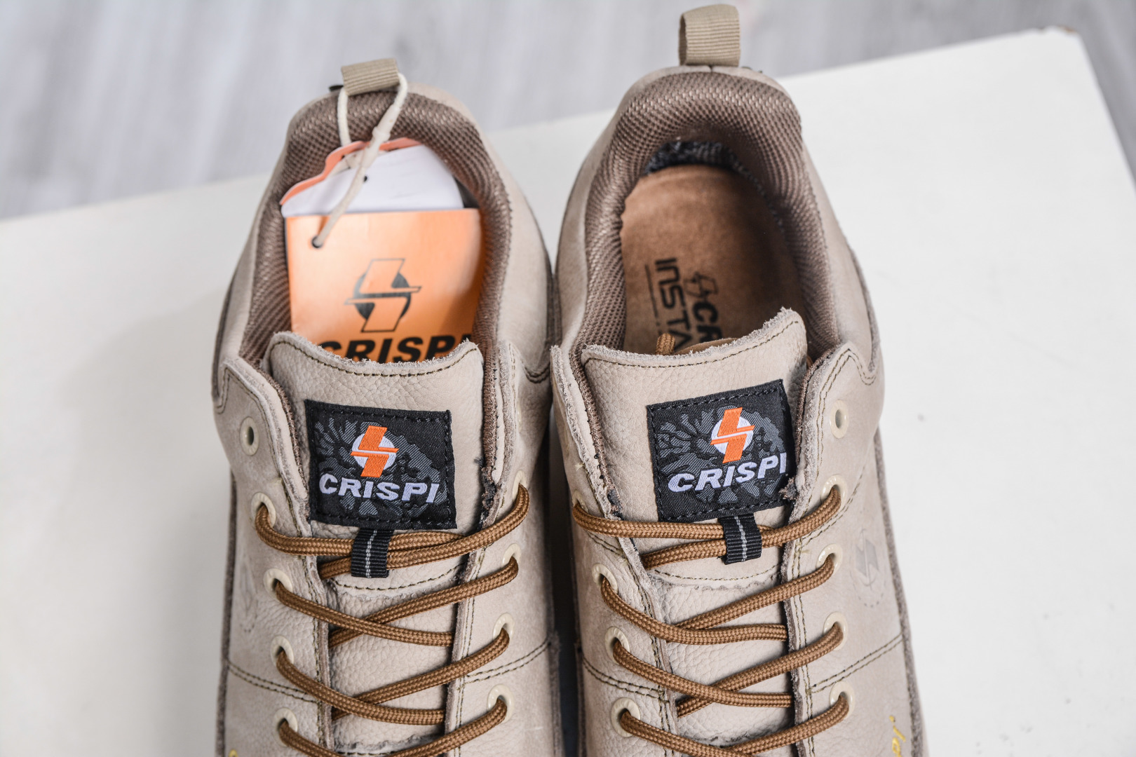 240 CRISPI Monaco 摩纳哥 GTX 登山耐磨防水中帮 户外功能鞋