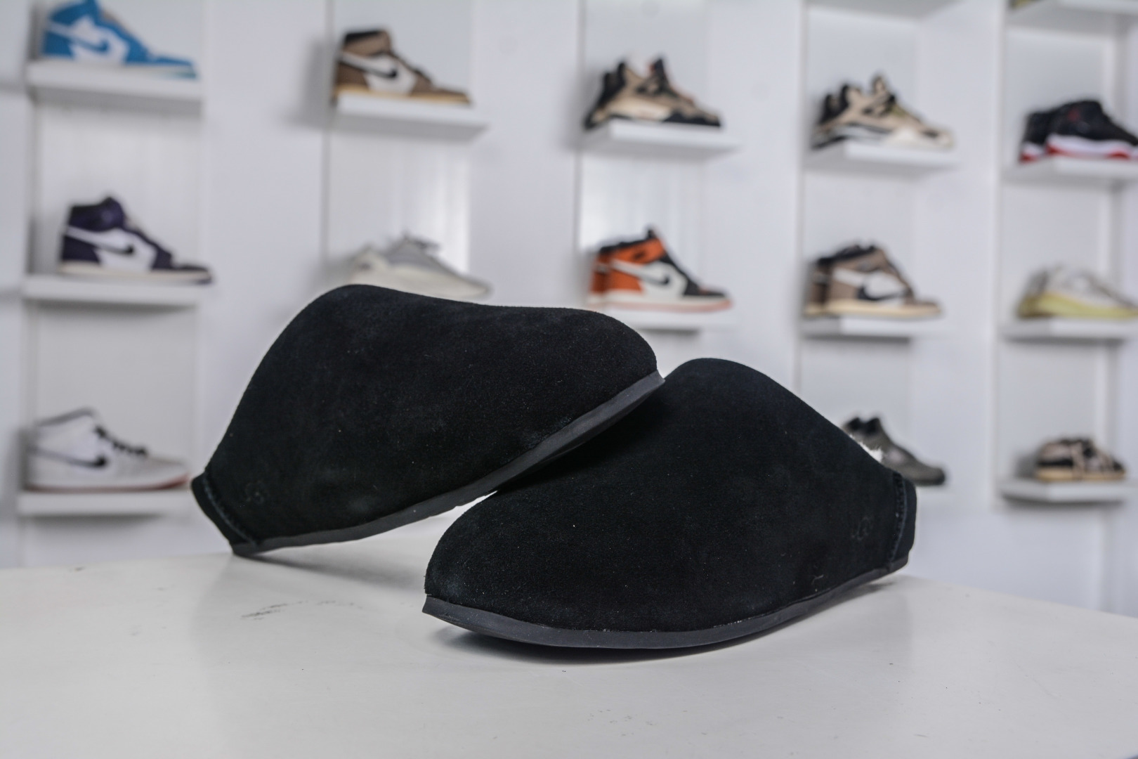 260 UGG Elea Slip-On 轻薄一脚蹬 居家 办公室 空调房室内 易搭配超时髦大长腿福利款 1171390