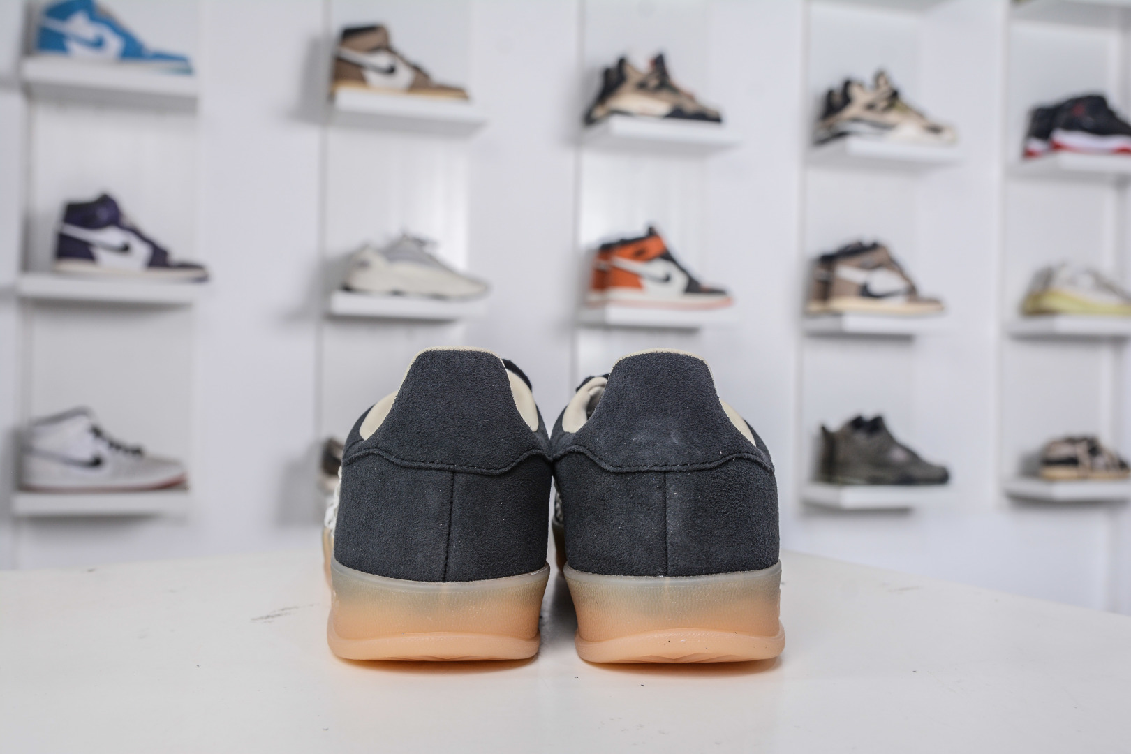 X版 adidas Originals Gazelle INdoor 三叶草休闲防滑耐磨低帮板鞋 JS1413