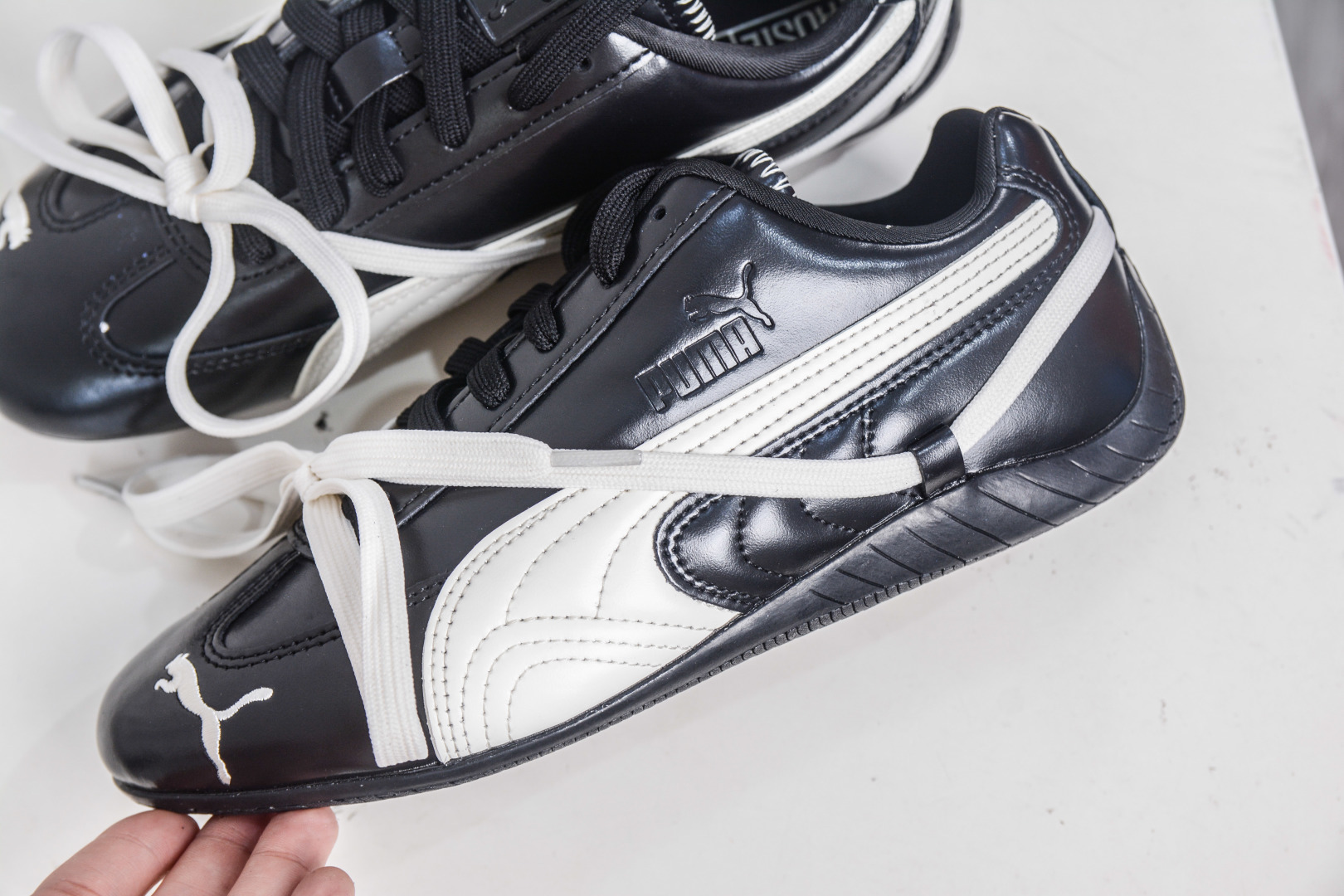 CS版 Rose x PUMA彪马 Speedcat 系列 联名款 赛车 德训双鞋带 绑带休闲运动低帮板鞋 404391-01