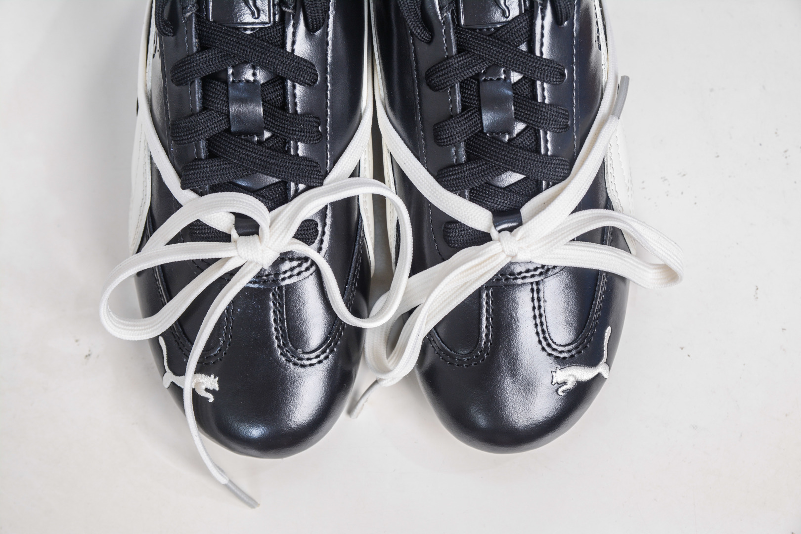 CS版 Rose x PUMA彪马 Speedcat 系列 联名款 赛车 德训双鞋带 绑带休闲运动低帮板鞋 404391-01