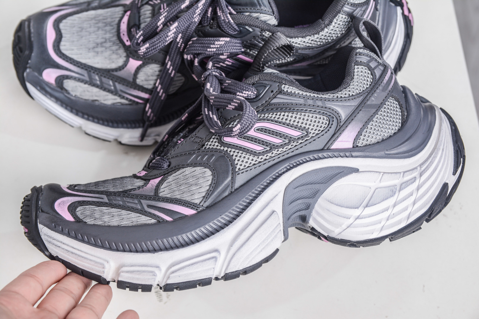 400 XA版本 Balenciaga CAR Sneaker 巴黎世家6XL圆头系带 舒适百搭低帮生活休闲鞋老爹鞋 815853 W2MV2 1591