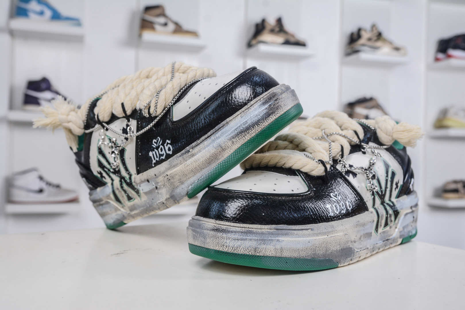 270 MLB Chunky Liner 冷银幽谷 涂鸦定制配色学长鞋系列低帮老爹风轻量增高厚底百搭休闲运动慢跑鞋 3ASXCA12N 50WHS-Chinese UA Cheap High Quatity Brand Clothes Bags handbags Sneakers wholesale wholesaler seller from China Factory suppliers Fashion Clothing Shoes best Quality Beautiful Price 270 MLB Chunky Liner 冷银幽谷 涂鸦定制配色学长鞋系列低帮老爹风轻量增高厚底百搭休闲运动慢跑鞋 3ASXCA12N 50WHS