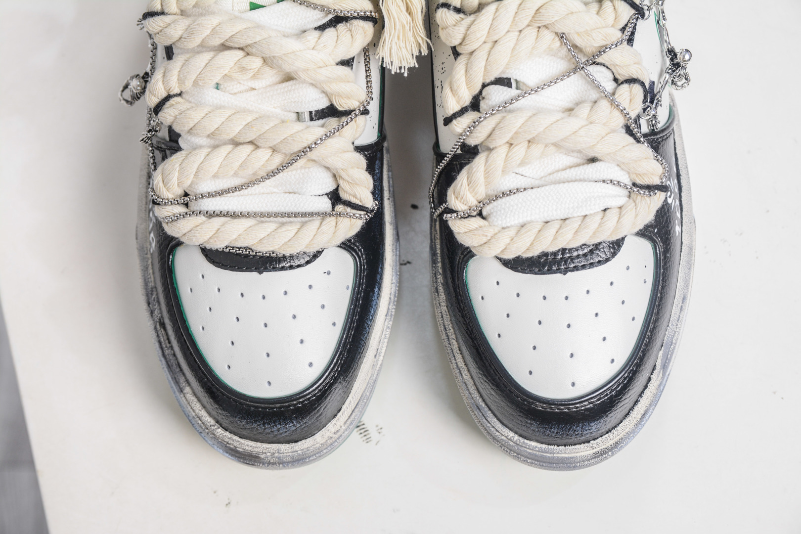 270 MLB Chunky Liner 冷银幽谷 涂鸦定制配色学长鞋系列低帮老爹风轻量增高厚底百搭休闲运动慢跑鞋 3ASXCA12N 50WHS-Chinese UA Cheap High Quatity Brand Clothes Bags handbags Sneakers wholesale wholesaler seller from China Factory suppliers Fashion Clothing Shoes best Quality Beautiful Price 270 MLB Chunky Liner 冷银幽谷 涂鸦定制配色学长鞋系列低帮老爹风轻量增高厚底百搭休闲运动慢跑鞋 3ASXCA12N 50WHS