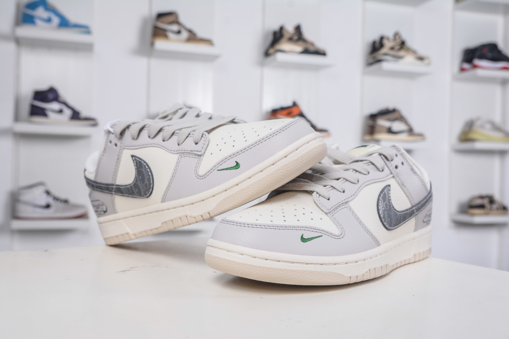 270 Nike SB Dunk Low x DIOR 迪奥联名-白灰小勾 ZH2598-276