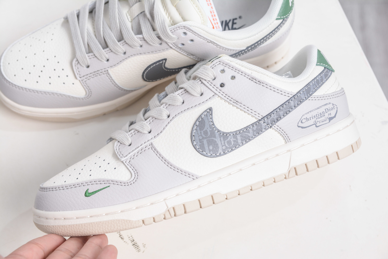 270 Nike SB Dunk Low x DIOR 迪奥联名-白灰小勾 ZH2598-276