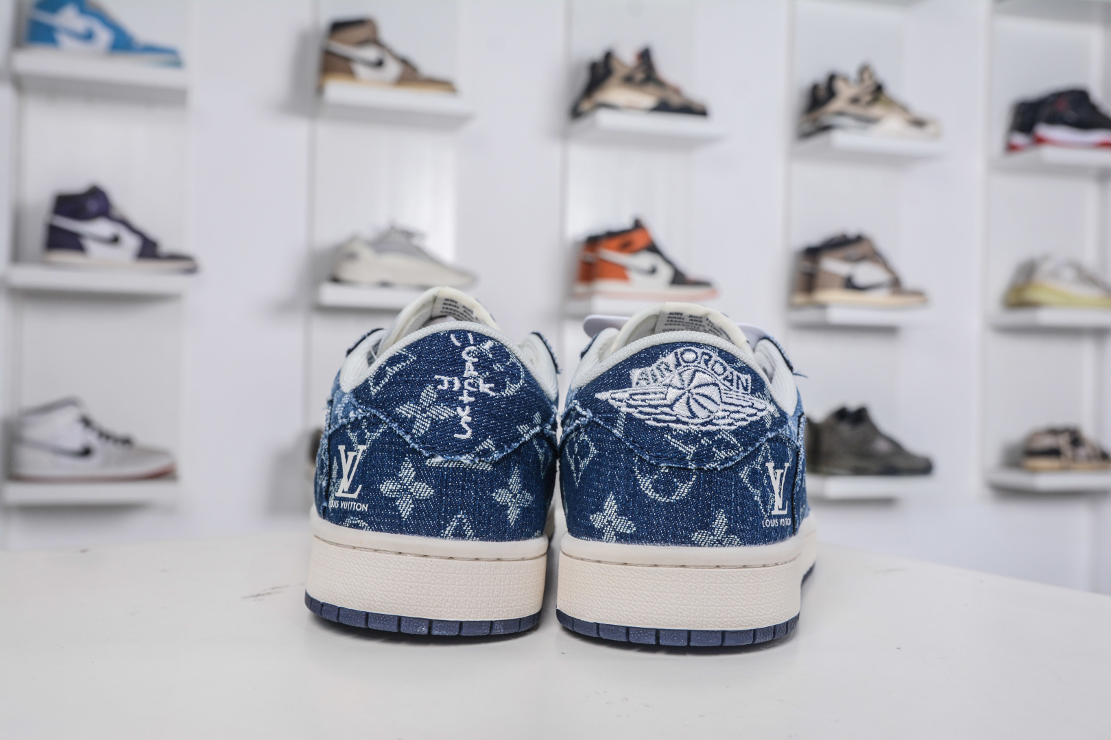 270 TS x Air Jordan x Stussy AJ1 Low 倒钩低帮联名斯图西-米白灰 CS5288-500-Chinese UA Cheap High Quatity Brand Clothes Bags handbags Sneakers wholesale wholesaler seller from China Factory suppliers Fashion Clothing Shoes best Quality Beautiful Price 270 TS x Air Jordan x Stussy AJ1 Low 倒钩低帮联名斯图西-米白灰 CS5288-500