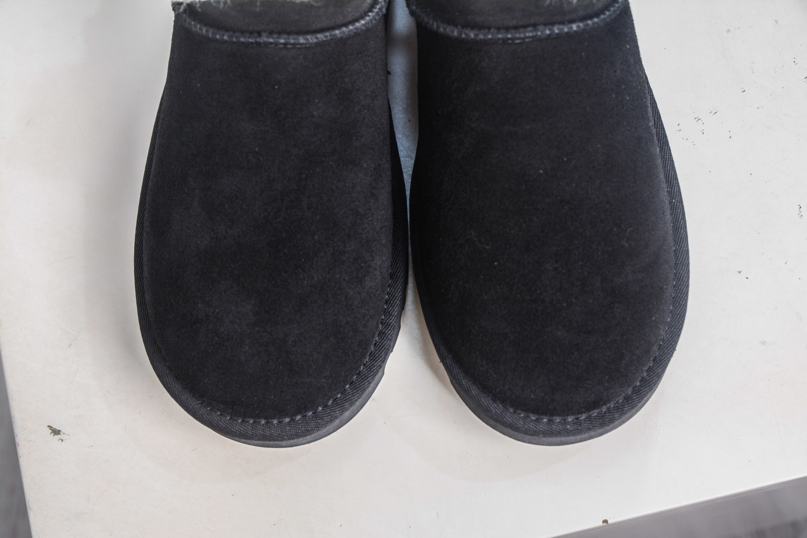 240 UGG Classic Micro 经典超迷你 经典靴型搭载更低帮设计 1173891