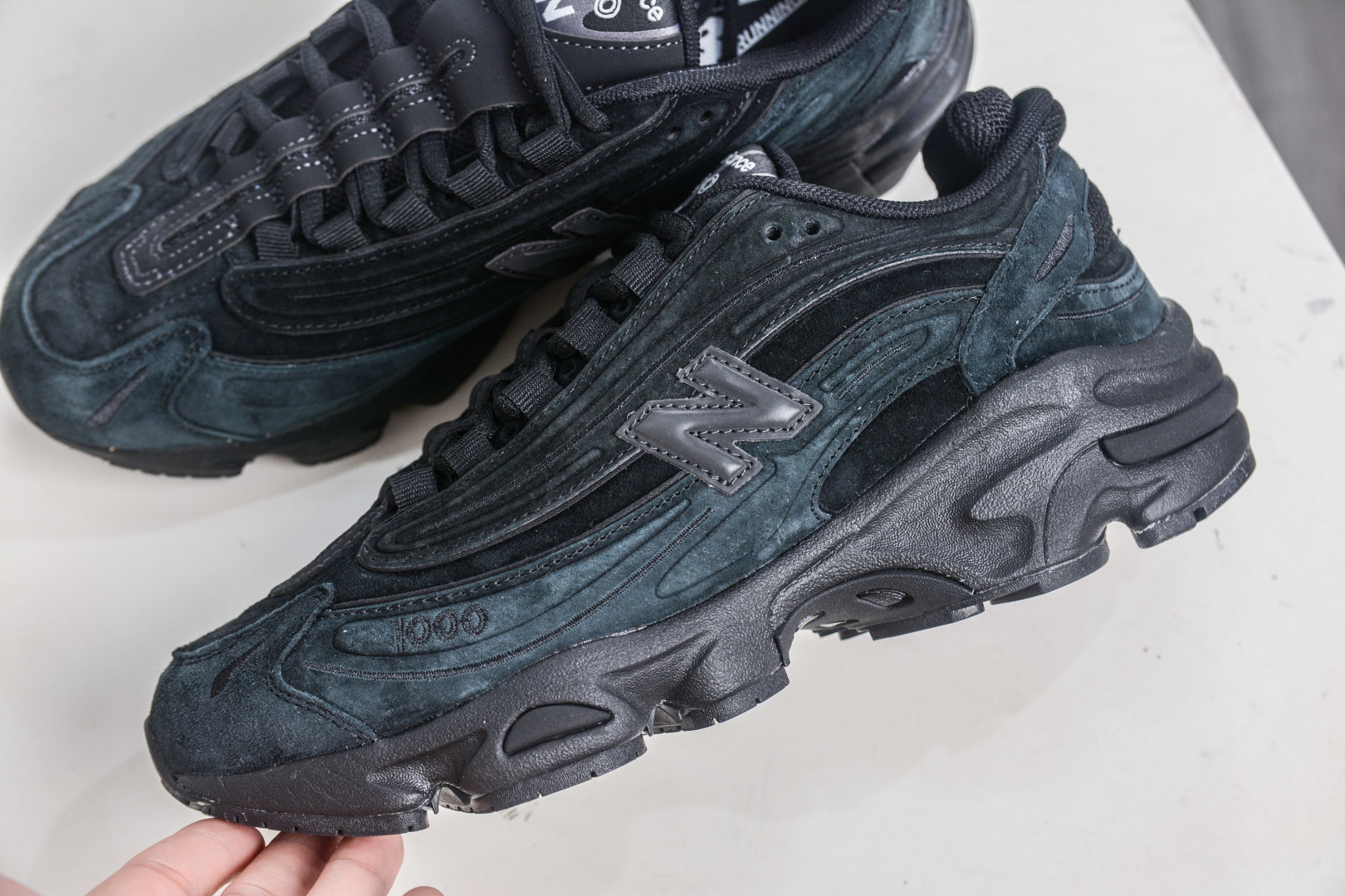 240 T版纯原 New Balance M1000 NB新百伦系列低帮复古老爹风休闲运动慢跑鞋 M1000LA