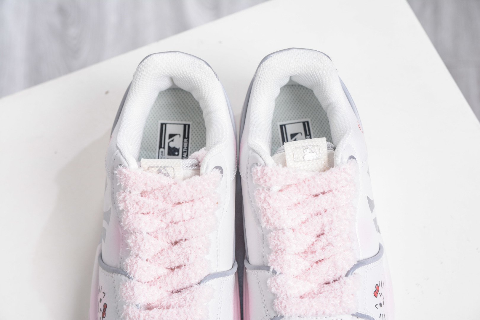 MLB Chunky Liner Sneakers - Pink Kitty Edition, Graffiti Custom Color, Daddy Style 8 cmp i1758815441049 1918 0 7