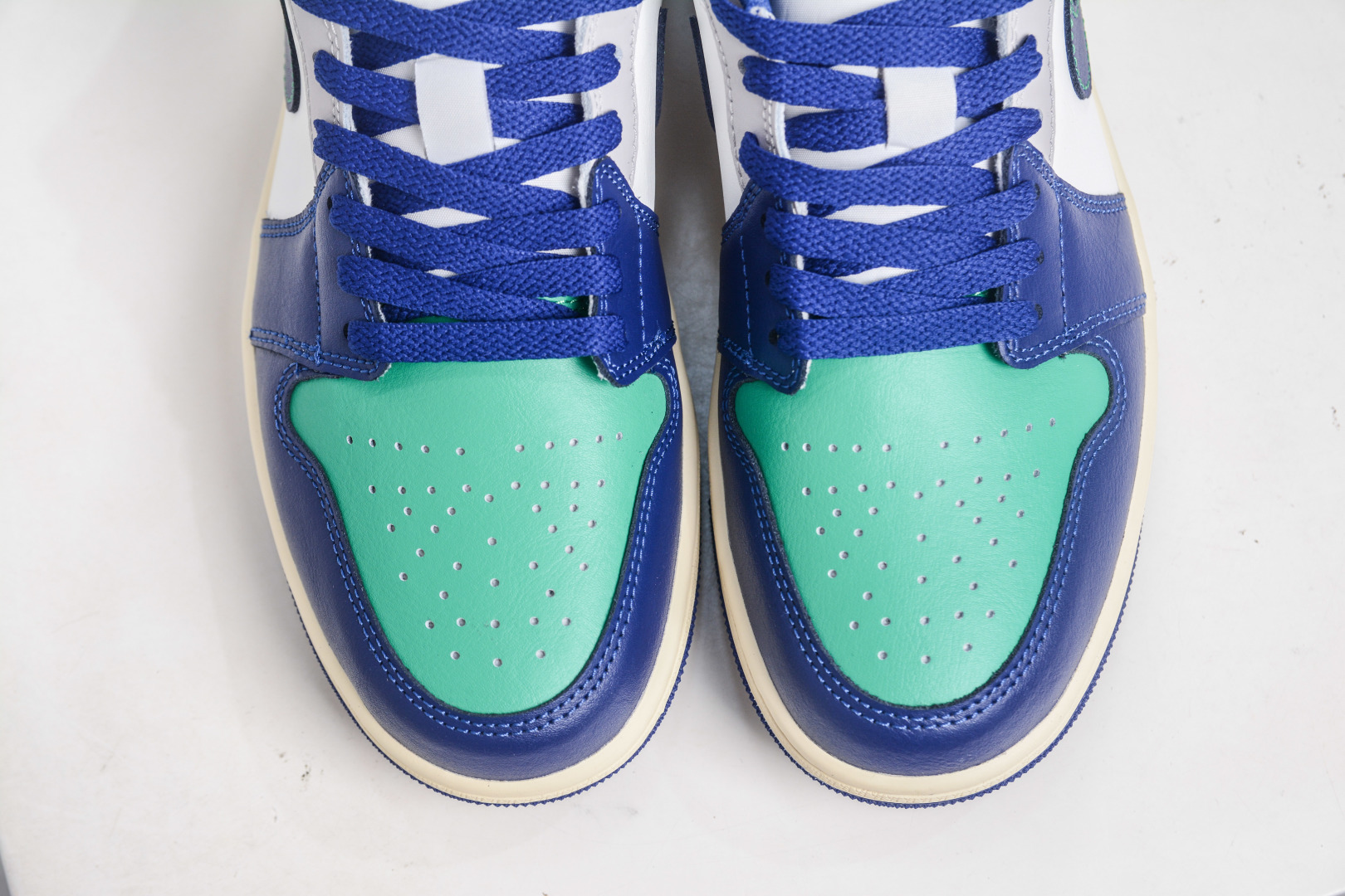 Air Jordan 1 Low White Blue Green Men's Shoe, Everyday Comfort and Style 10 cmp i1758815604341 439 0 8