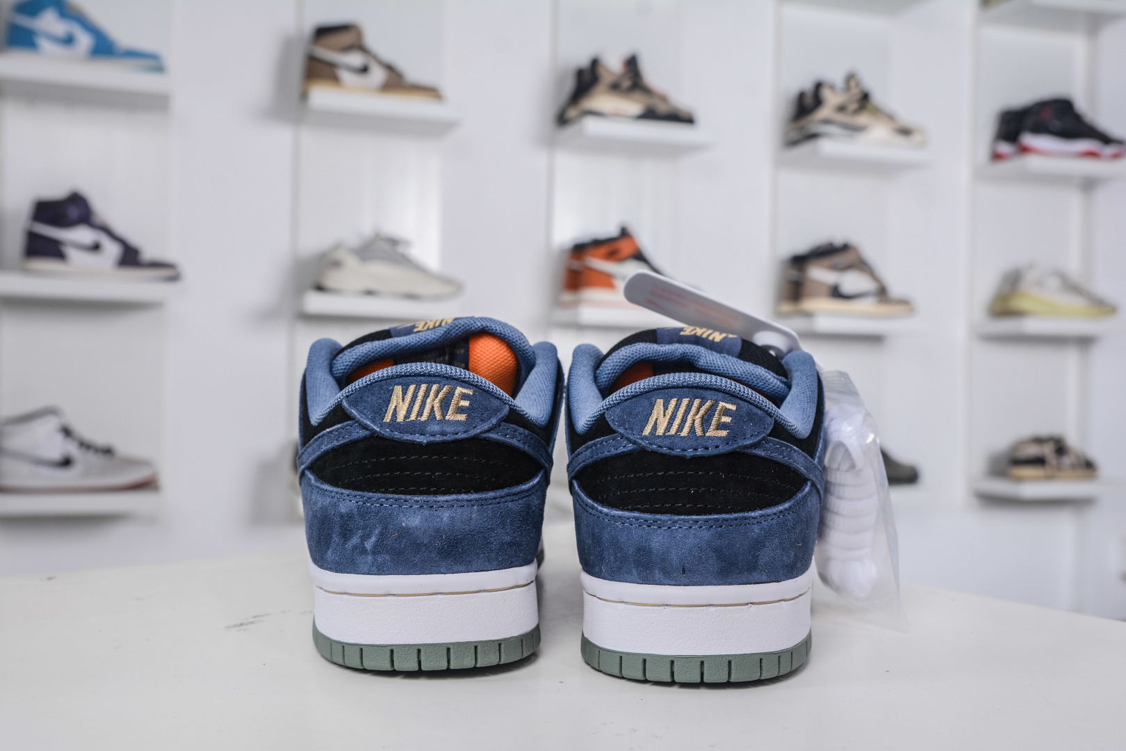 Nike Dunk SB 'Rabbit Doll 2.0' Grey Black Sneakers HF3063-002 3 cmp i1758815764754 9674 0 1