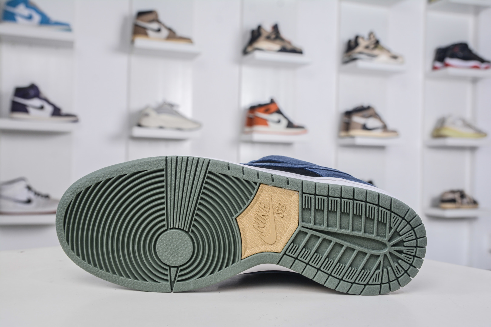 Nike Dunk SB 'Rabbit Doll 2.0' Grey Black Sneakers HF3063-002 6 cmp i1758815765873 9533 0 4