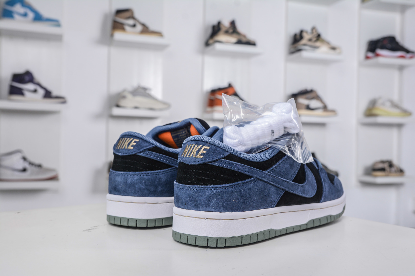 Nike Dunk SB 'Rabbit Doll 2.0' Grey Black Sneakers HF3063-002 7 cmp i1758815765883 1489 0 5