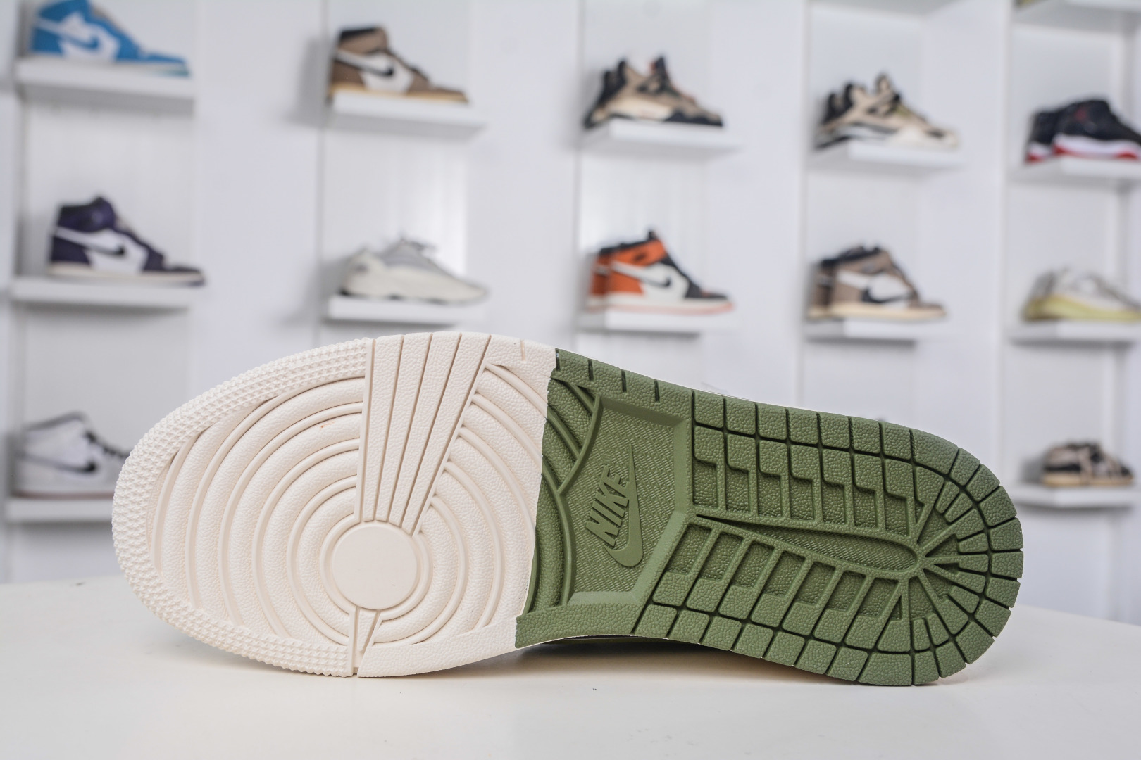 TS x Air Jordan 1 Low Gucci Custom Sneakers - Fashionable Comfort & Style 5 cmp i1758816007113 3546 0 4