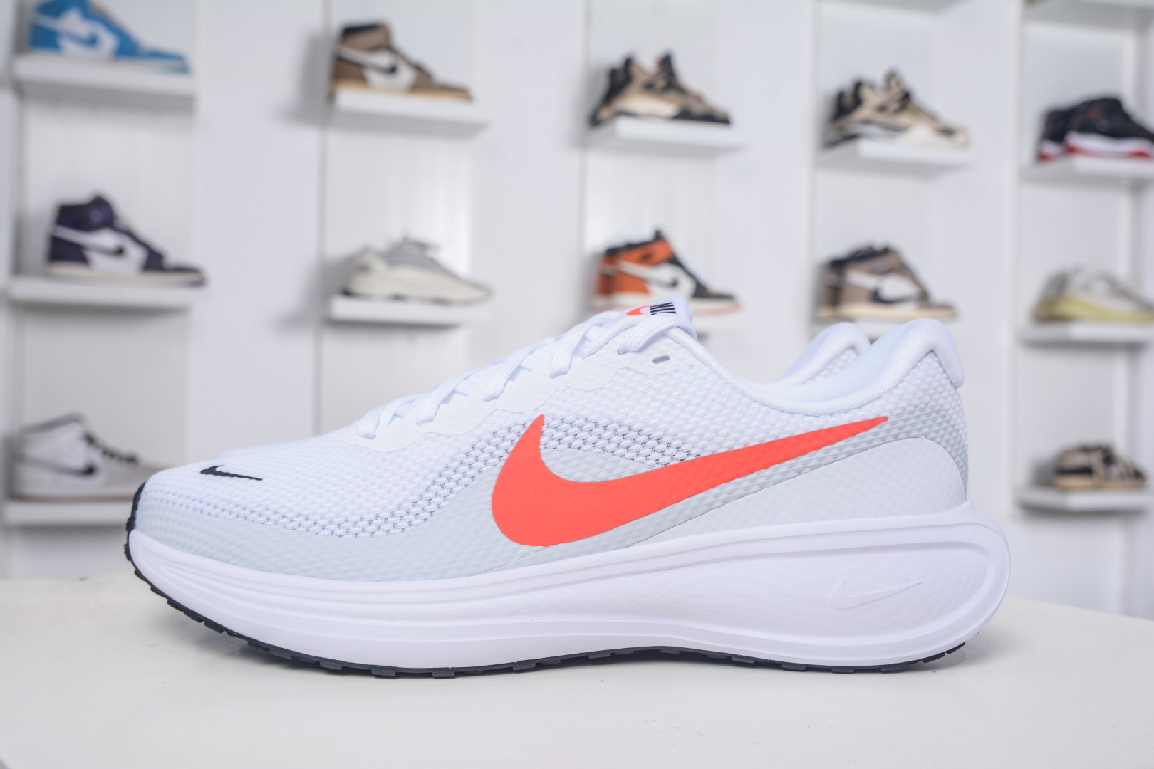 Nike Revolution 8 Running Shoes Lightweight Breathable Comfort HJ9198-102 2 cmp i1758816640400 9212 0 0