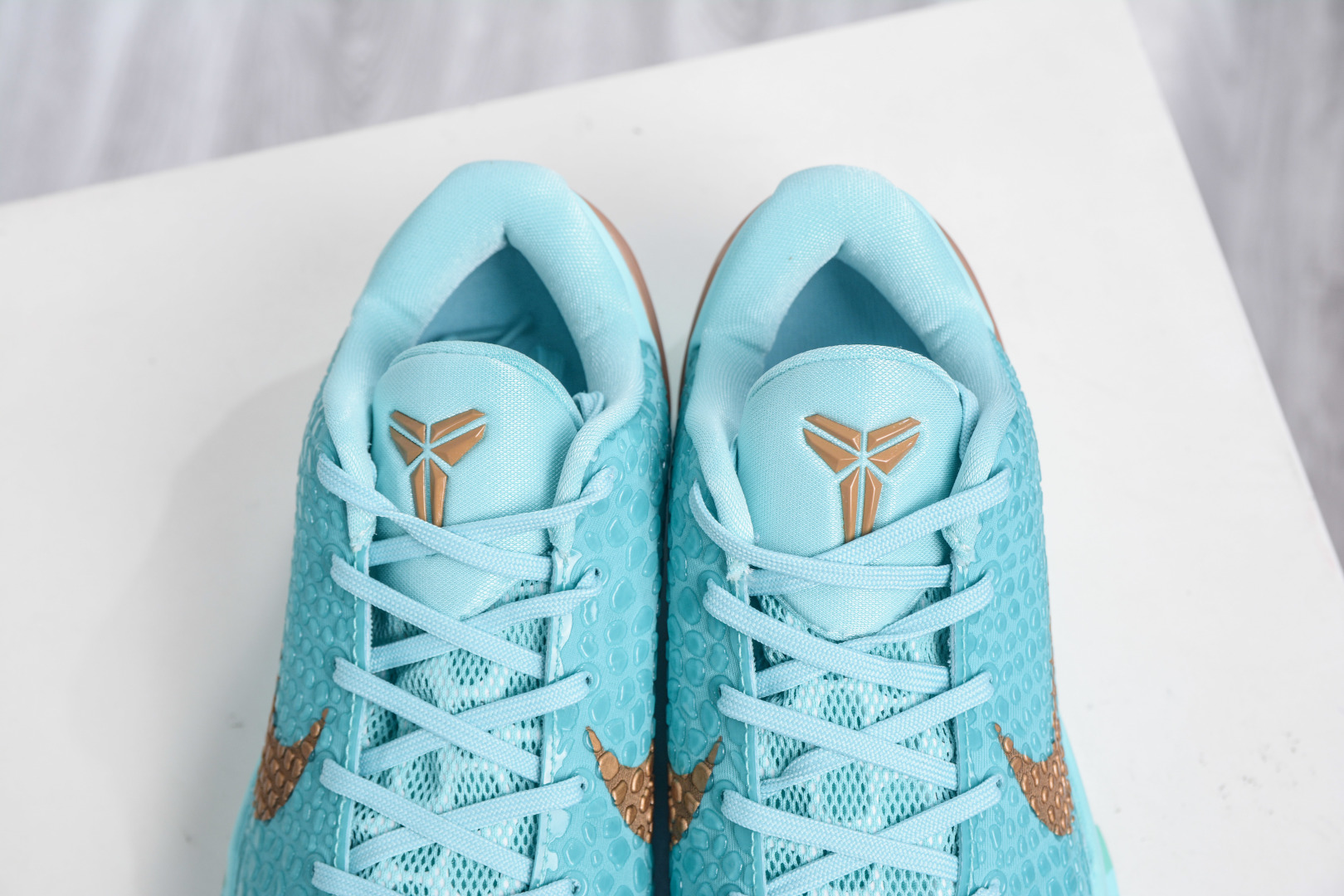 Kobe VI Protro Retro Basketball Shoes - Performance & Style - Turquoise 9 cmp i1758816703643 3153 0 7