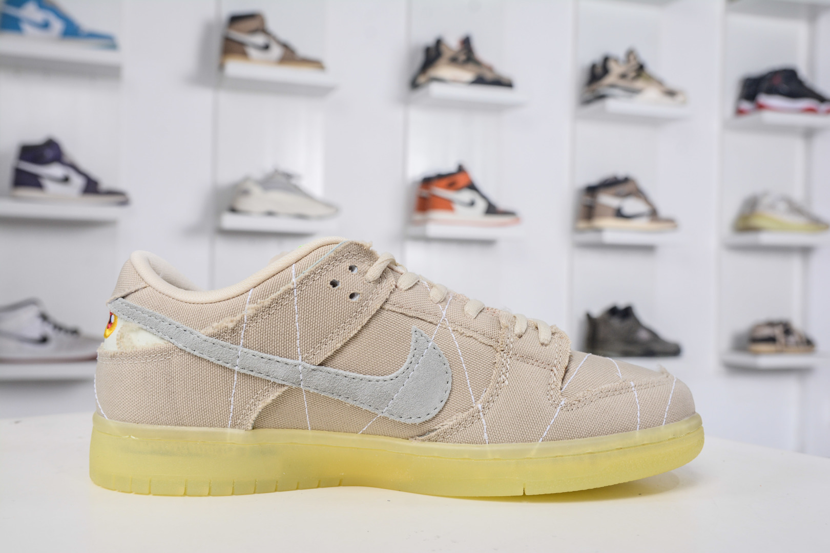 Nike SB Dunk Low Pro PRM "Mummy" Halloween Glow-in-the-Dark Sneakers 3 cmp i1758908421186 1967 0 2