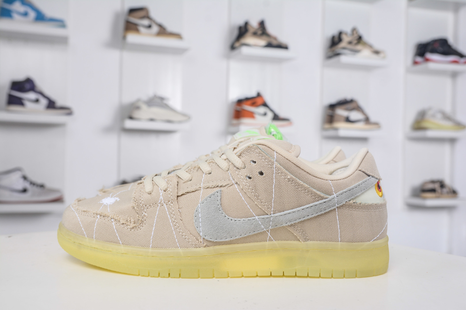Nike SB Dunk Low Pro PRM "Mummy" Halloween Glow-in-the-Dark Sneakers 1 cmp i1758908421245 7313 0 0