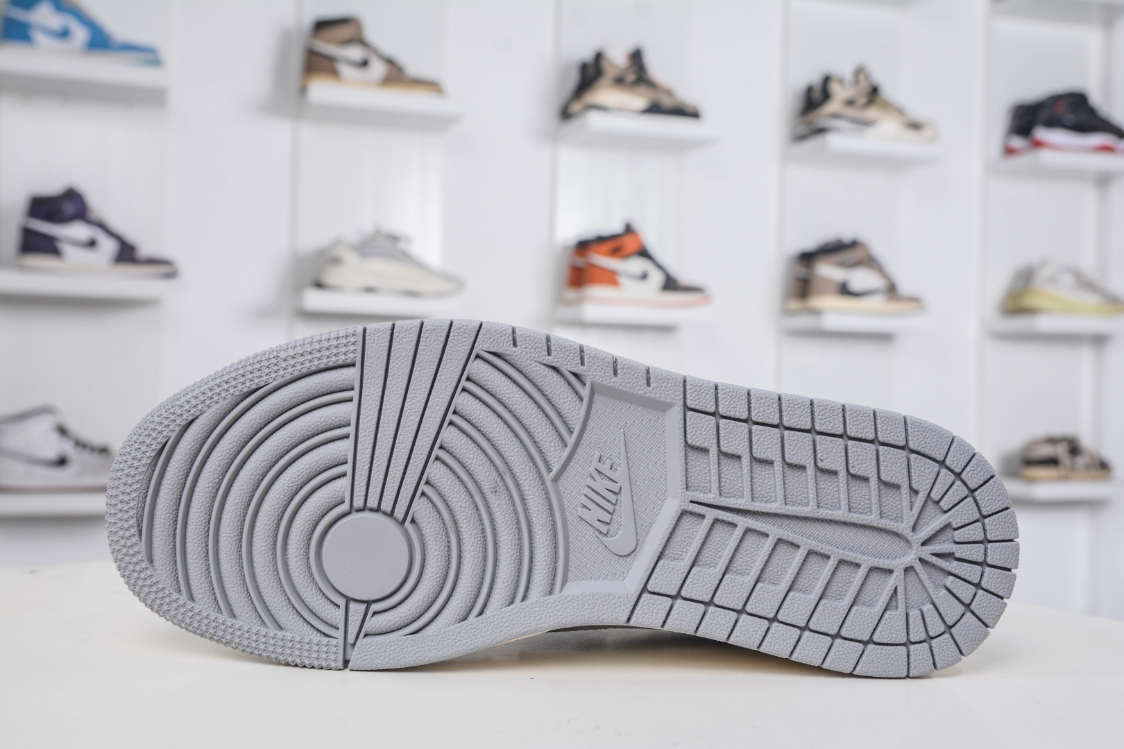 TS x Air Jordan x Louis Vuitton Air Jordan 1 Low - White/Grey/Red 5 cmp i1758908543046 9289 0 4