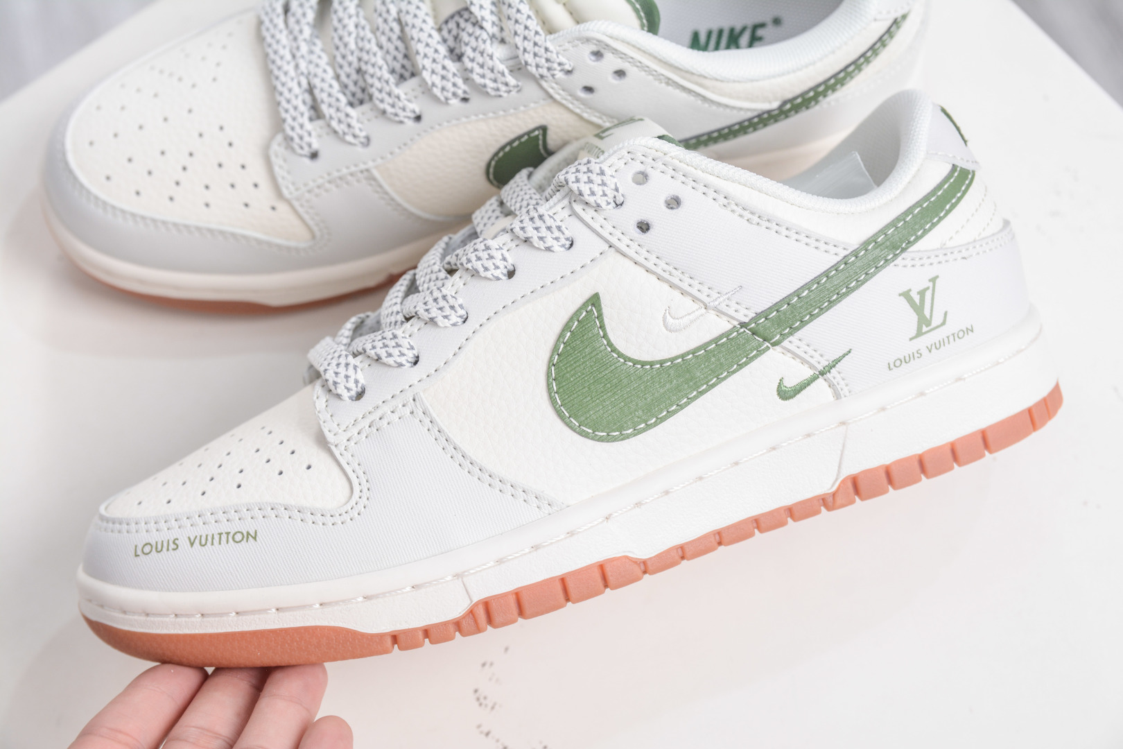 Nike SB Dunk Low x Louis Vuitton White Matcha Green - Premium Quality 8 cmp i1758908724937 8371 0 6