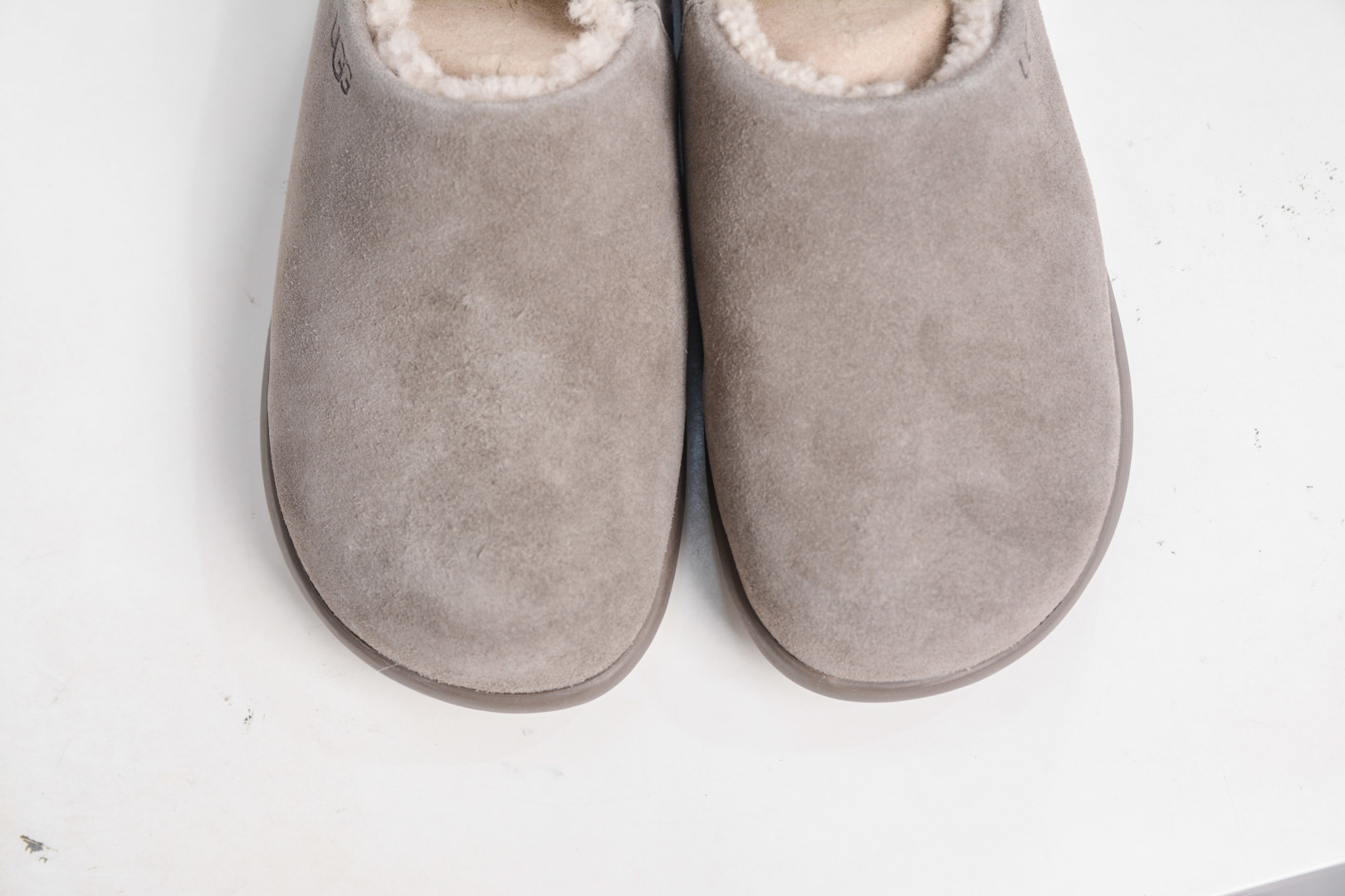 UGG Dakota Women's Suede Slippers Warm Indoor Outdoor Slip-On Shoes 9 cmp i1758908847574 7099 0 8