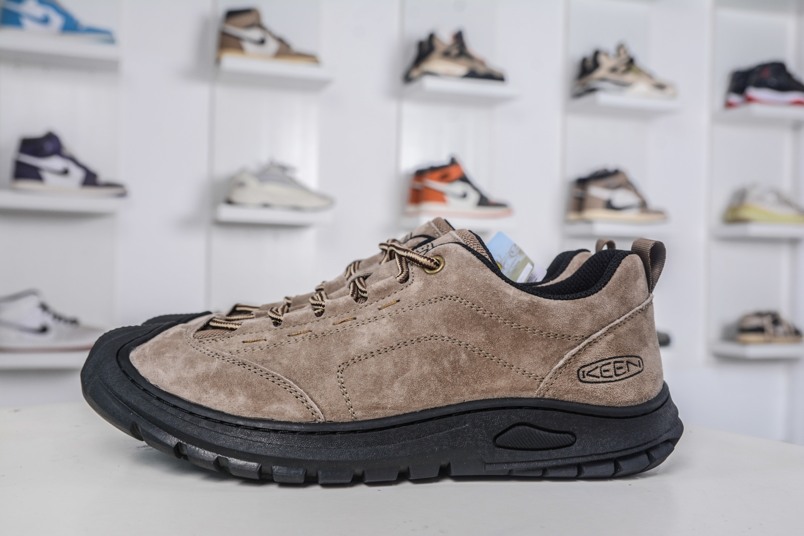 Keen Jasper Rocks SP: Retro Low-Top Suede Hiking & Camping Shoes 2 cmp i1758909177532 4599 0 0
