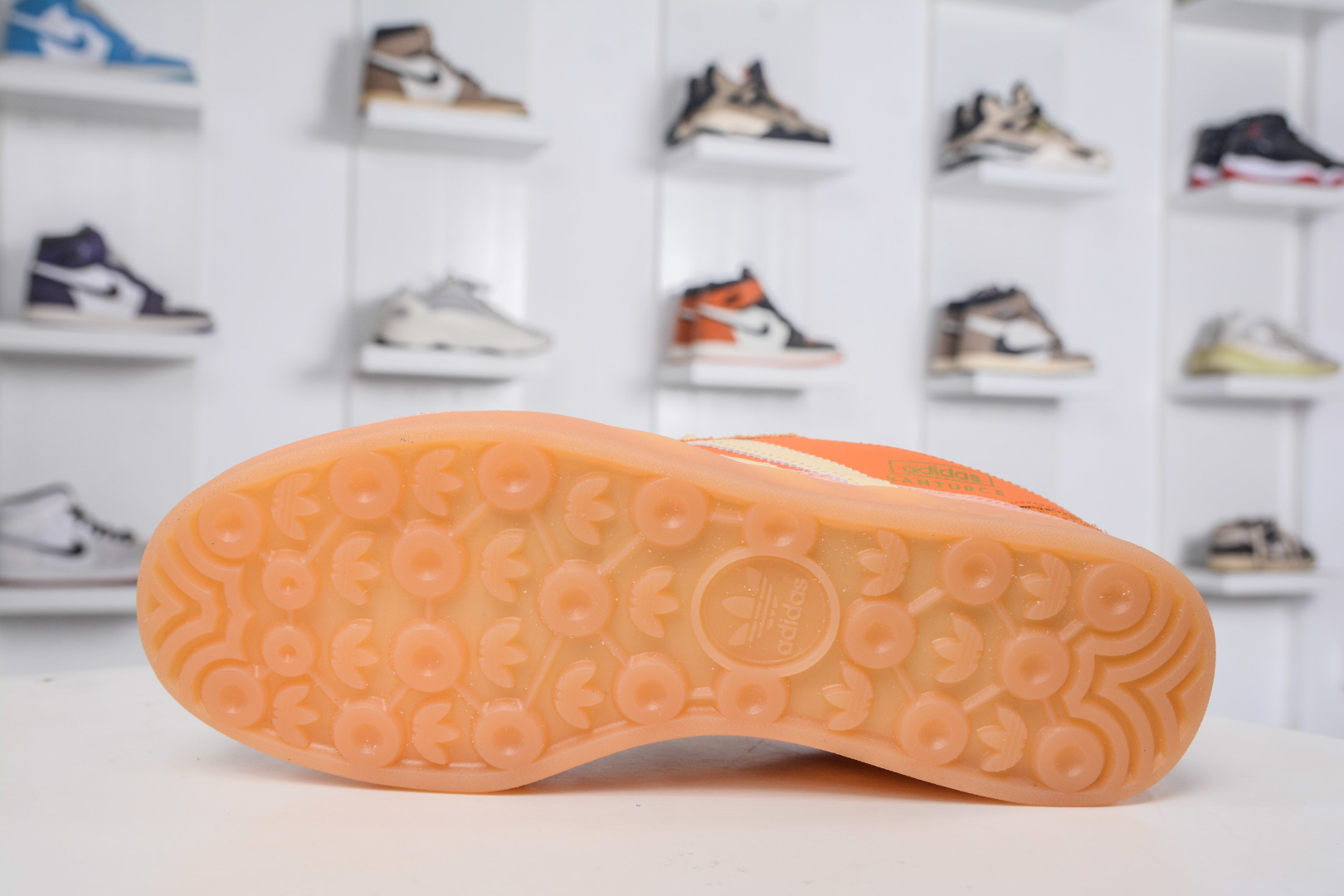 230 top纯原 Bad Bunny x adidas originals GAZELLE INDOOR 橙色 JS5050