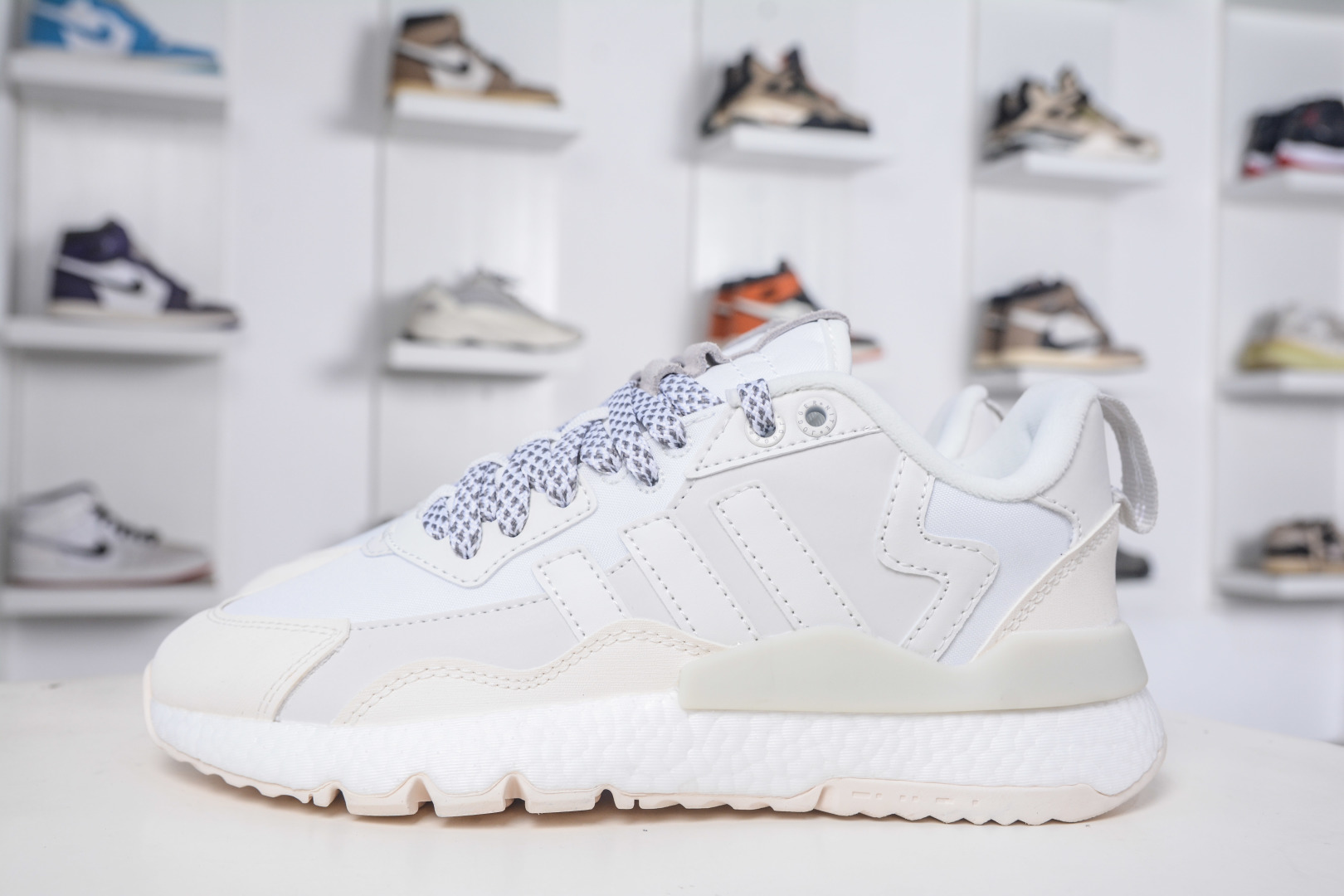 Adidas Originals Nite Jogger: Retro-Style Reflective Running Shoes for Men & Women 1 cmp i1758995056688 9980 0 0