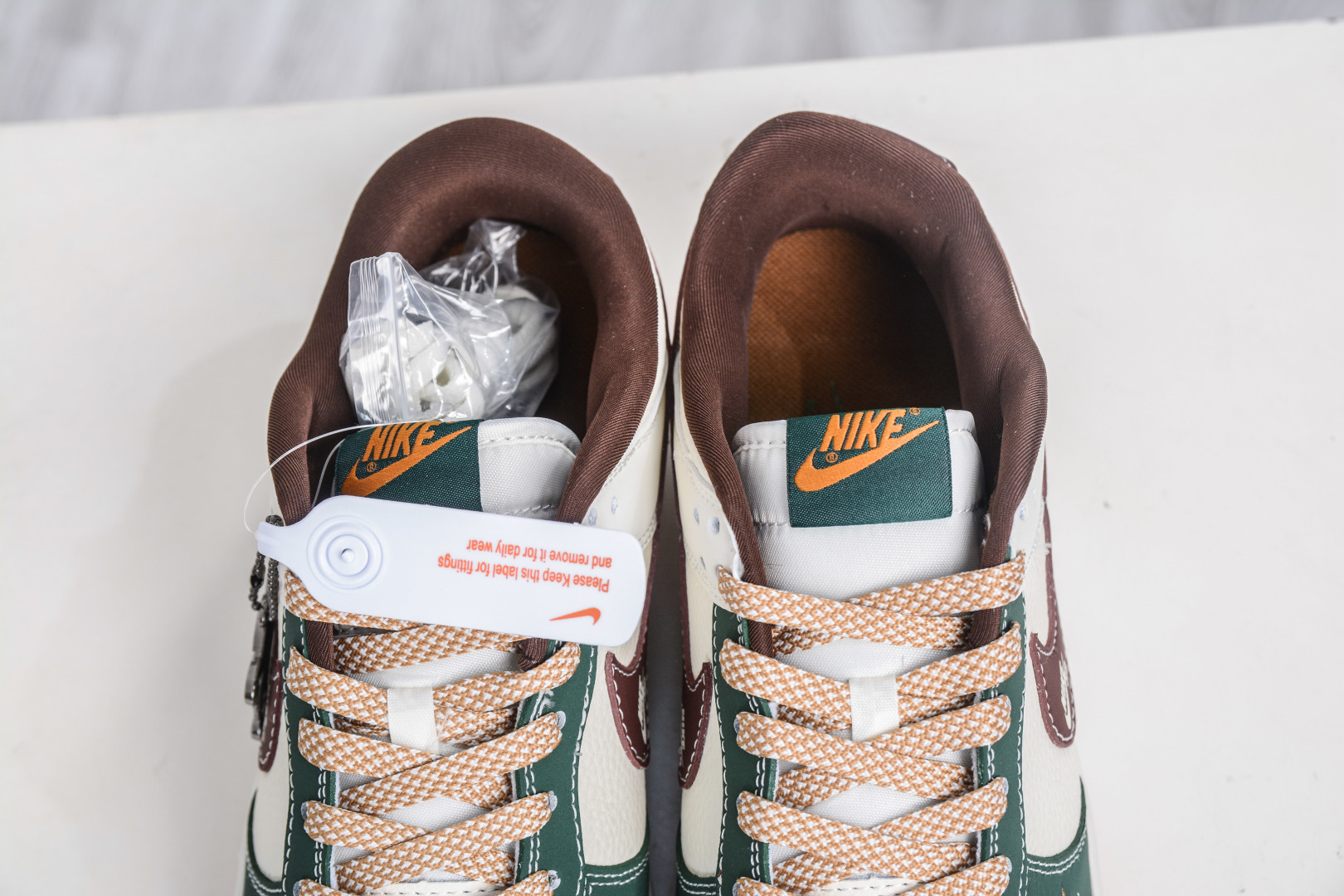 Nike SB Dunk Low x Celine Collab White Green Brown Sneakers 8 cmp i1758995530121 8112 0 7