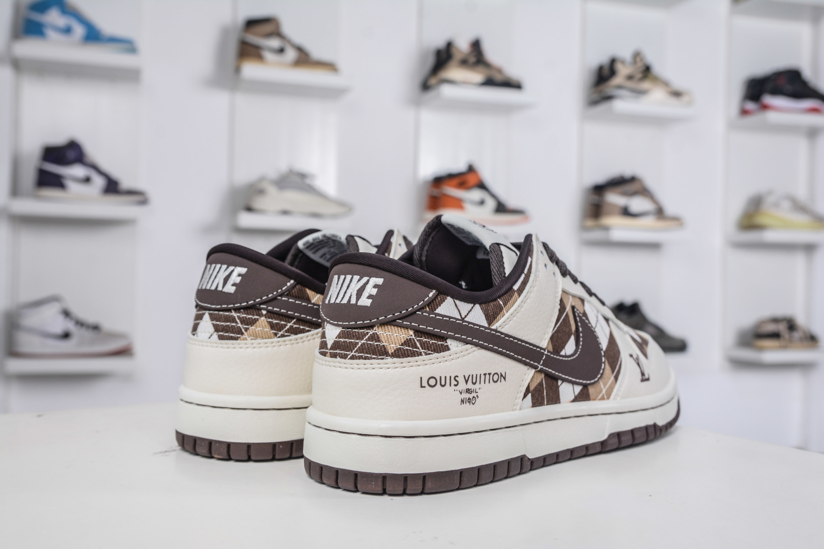 Nike SB Dunk Low x Louis Vuitton White Brown Grid, Premium Quality 7 cmp i1758995665335 3309 0 6