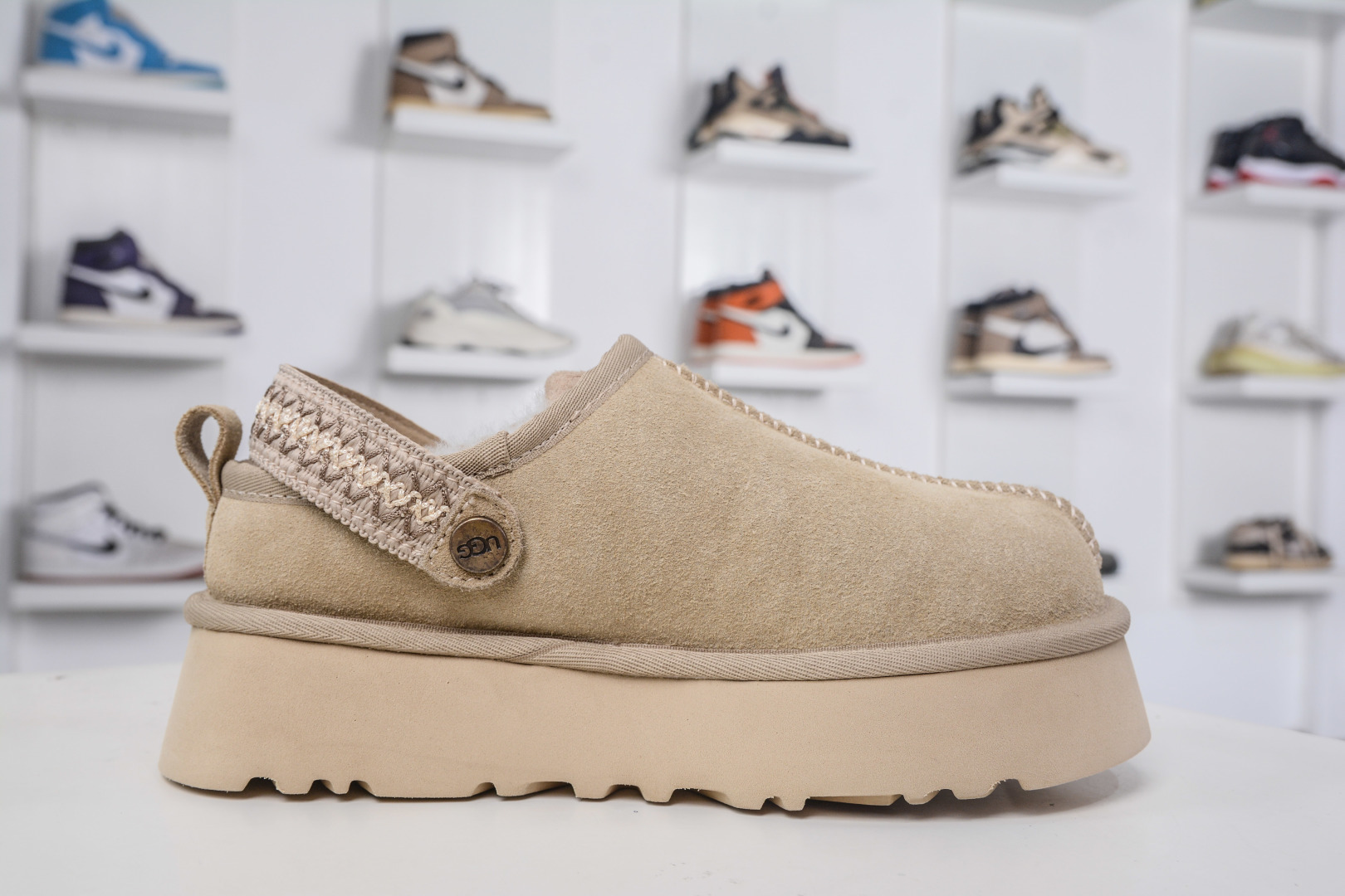 230 UGG 塔茨系列加厚款 穆勒风包头5CM半拖鞋 民族风秋冬雪地靴 1122553-Chinese UA Cheap High Quatity Brand Clothes Bags handbags Sneakers wholesale wholesaler seller from China Factory suppliers Fashion Clothing Shoes best Quality Beautiful Price 230 UGG 塔茨系列加厚款 穆勒风包头5CM半拖鞋 民族风秋冬雪地靴 1122553