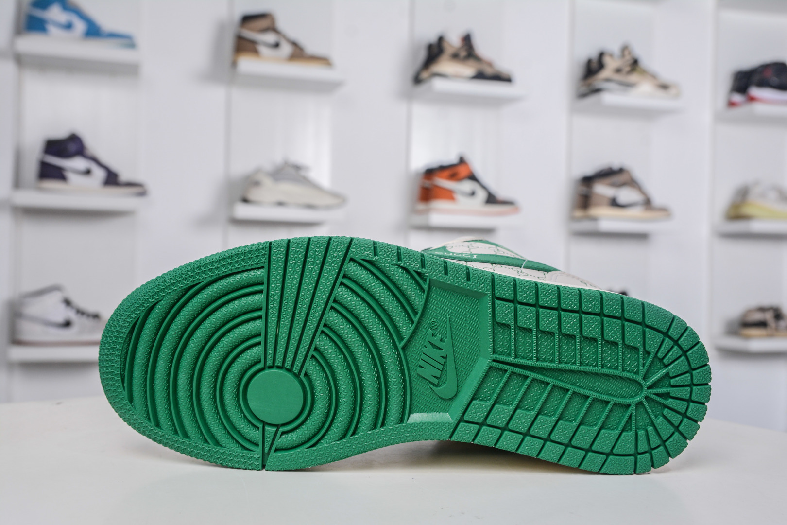 270 Air Jordan 1 Retro Low x GUCCI 古驰联名-米白绿 QD1988-001