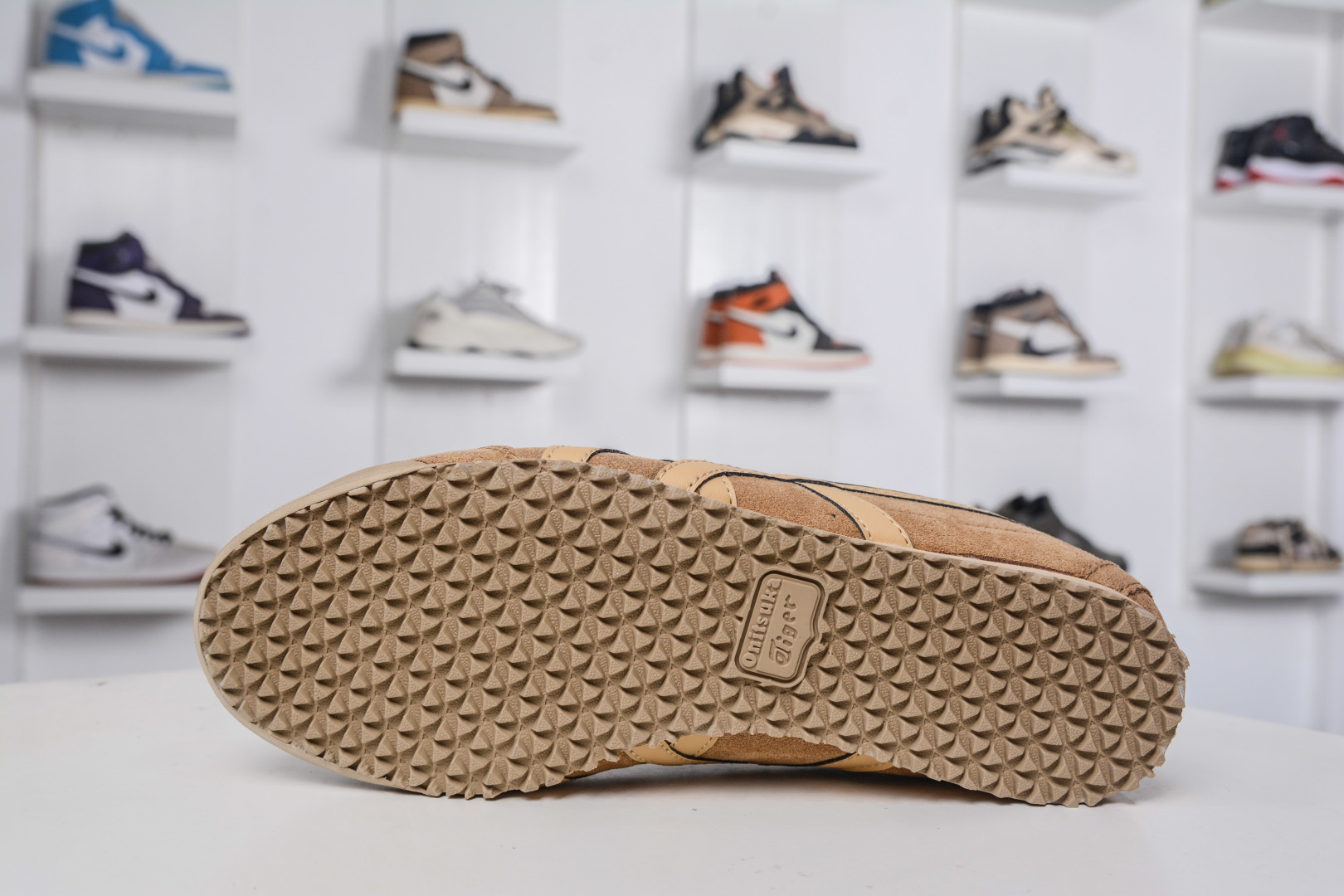 140 Asics 鬼冢虎 Mexico 66 VIN 1183C520-201