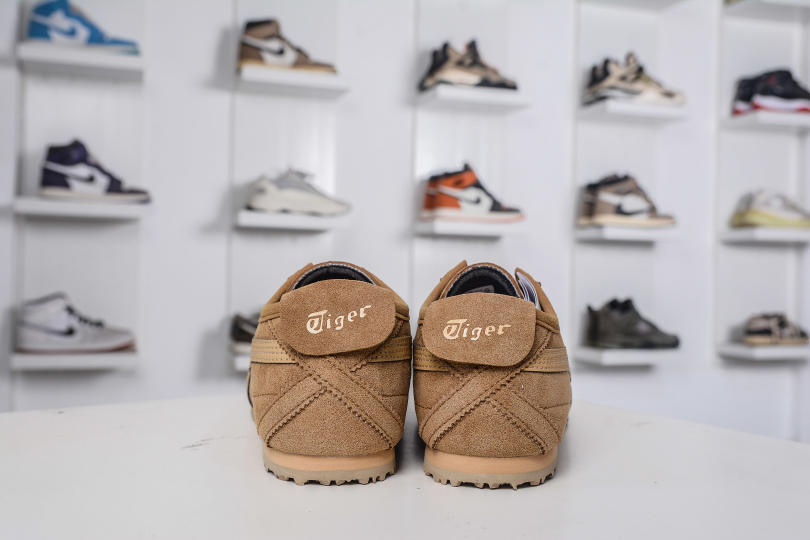 140 Asics 鬼冢虎 Mexico 66 VIN 1183C520-201